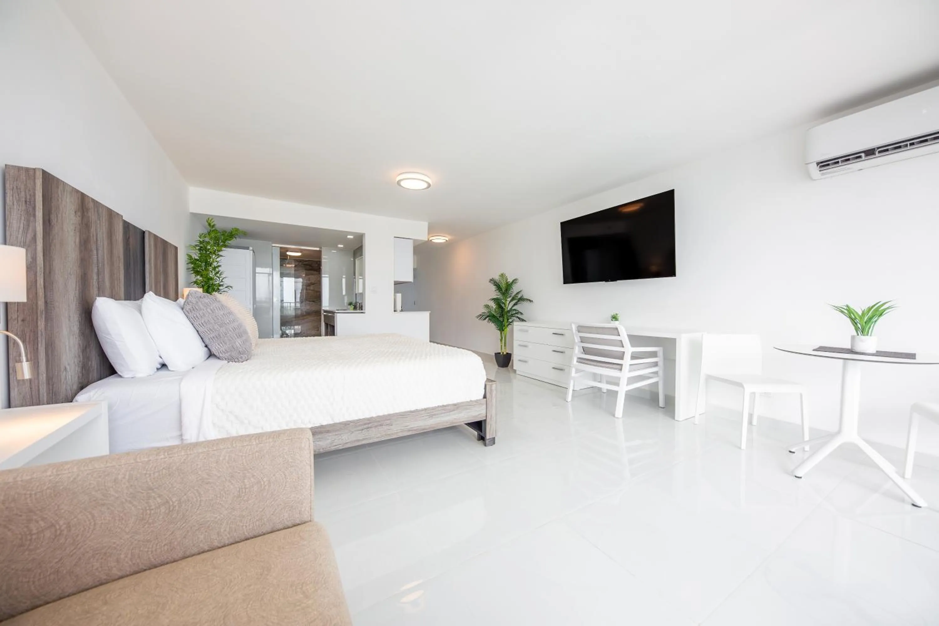 Bed in ESJ Towers by Chana