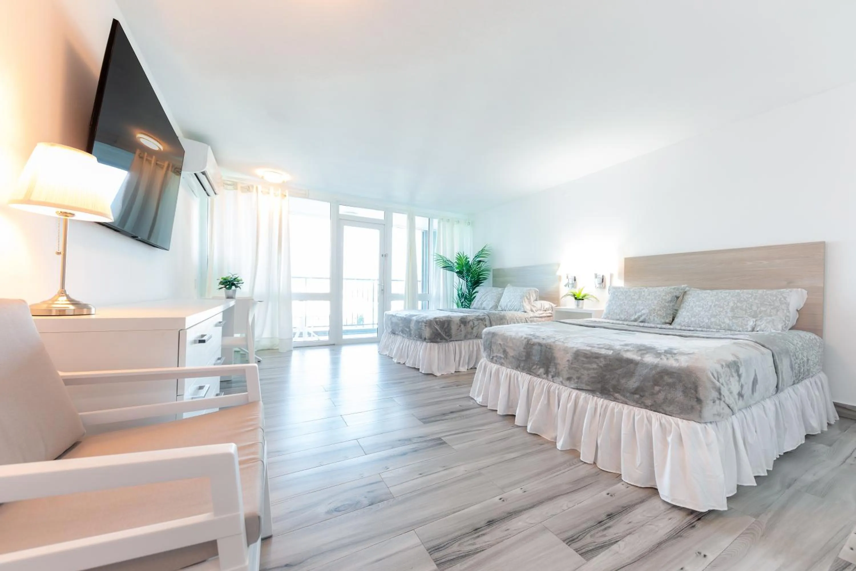 Bed in ESJ Towers by Chana