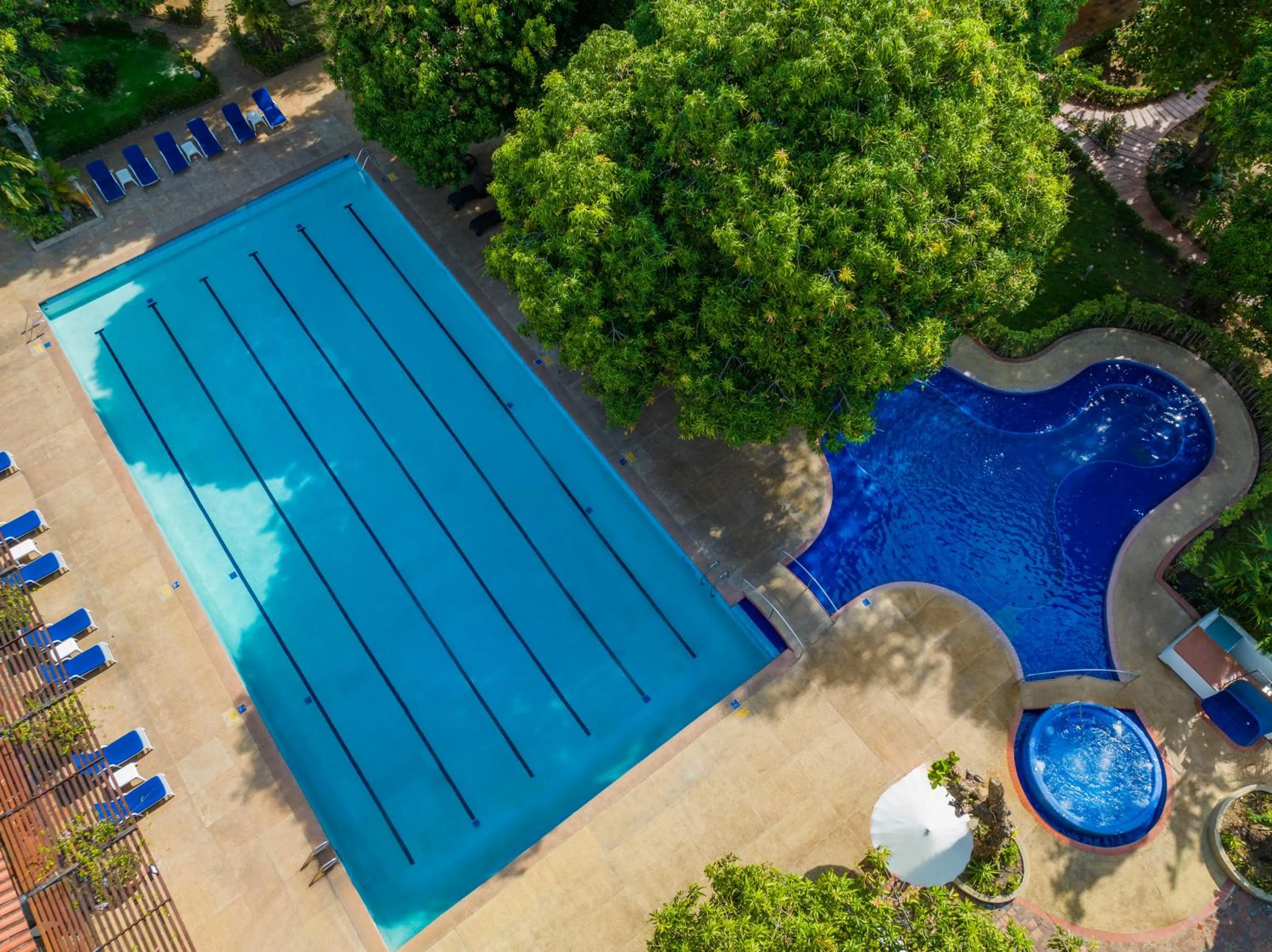 Swimming pool in GHL Hotel Club el Puente