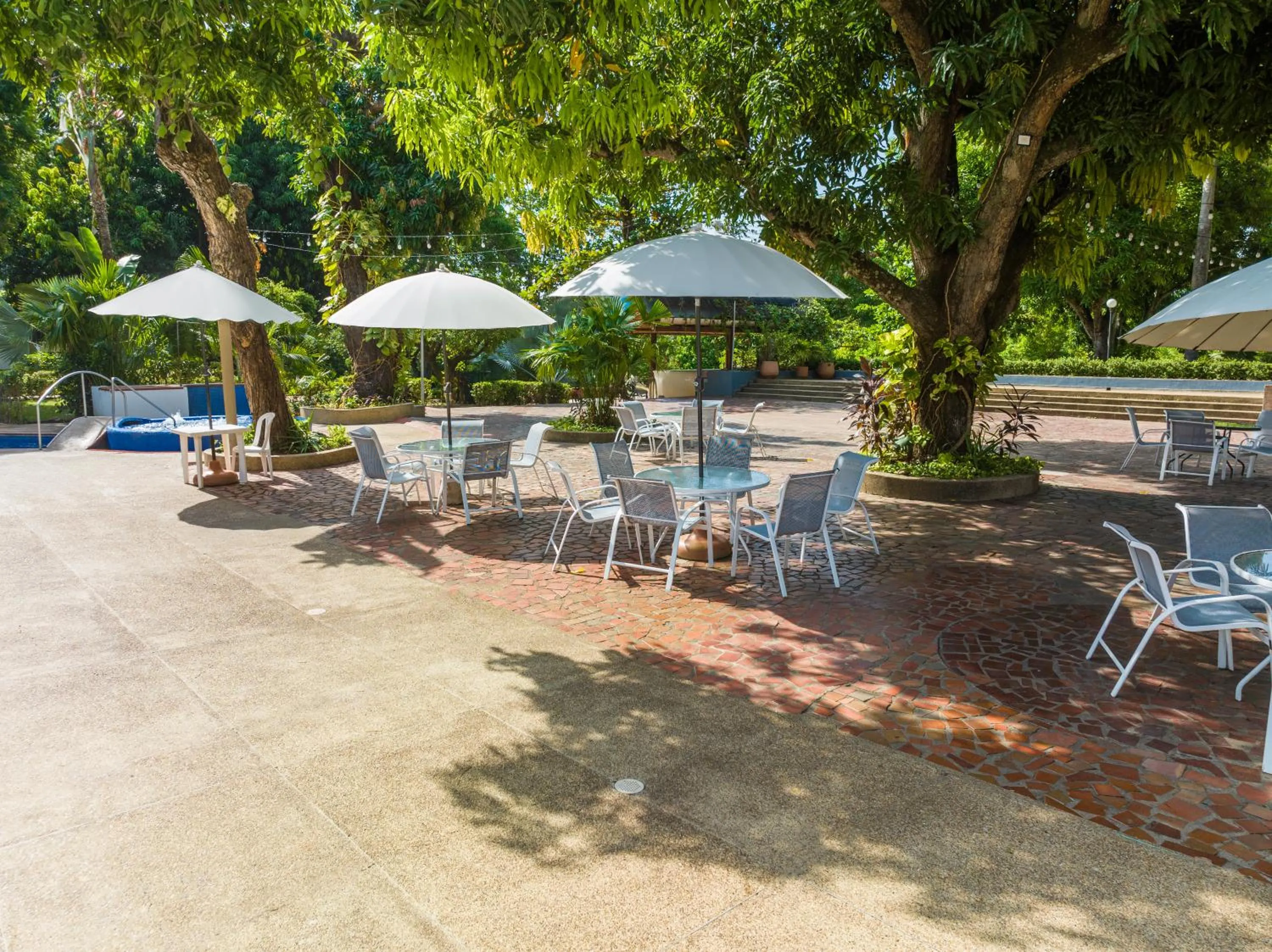 Patio in GHL Hotel Club el Puente