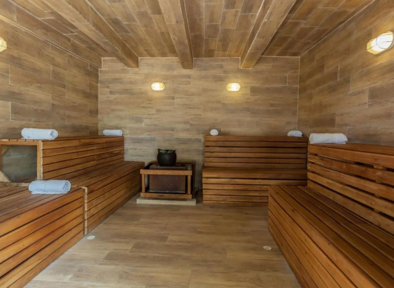 Massage in GHL Hotel Club el Puente