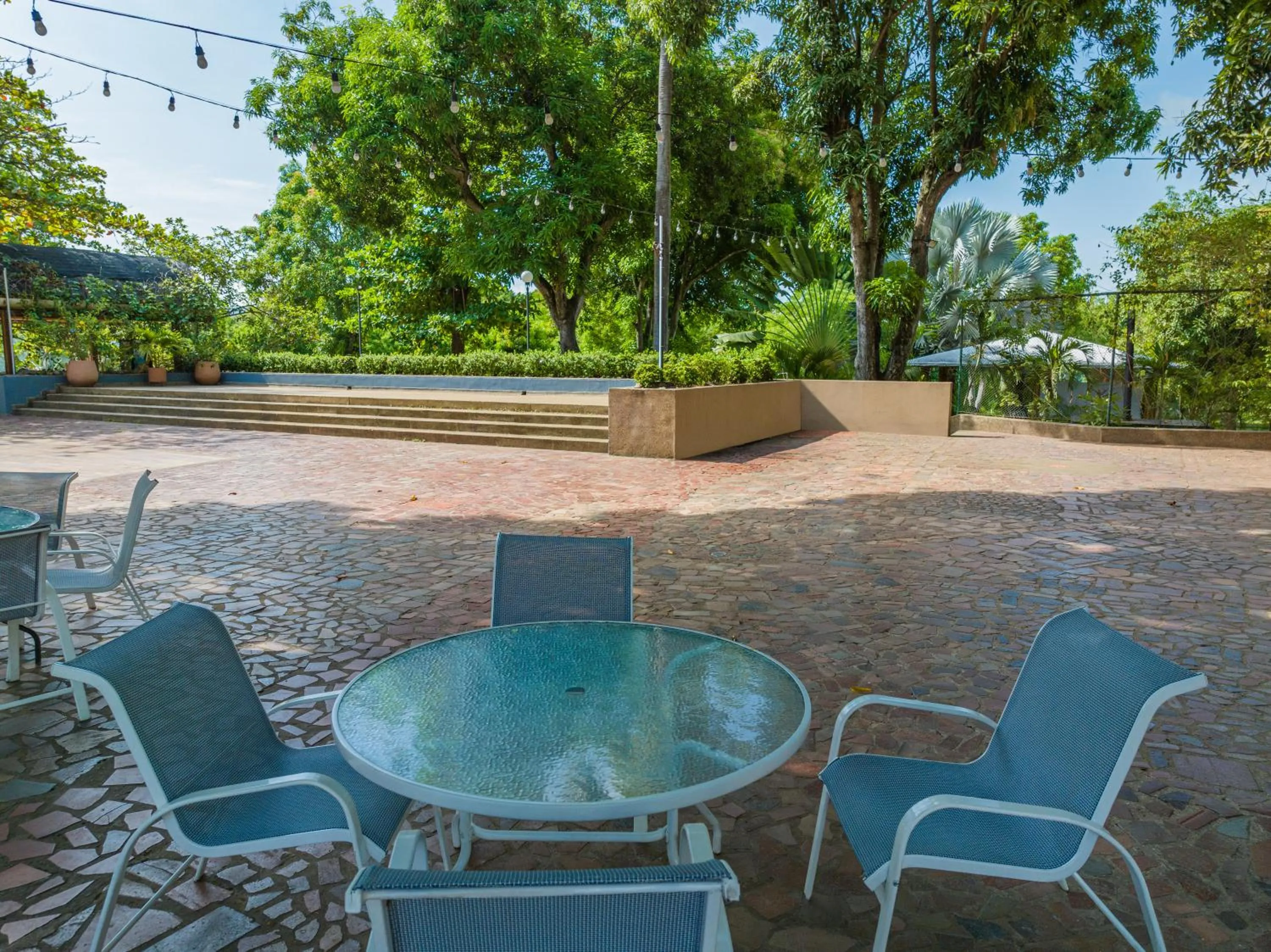 Patio in GHL Hotel Club el Puente