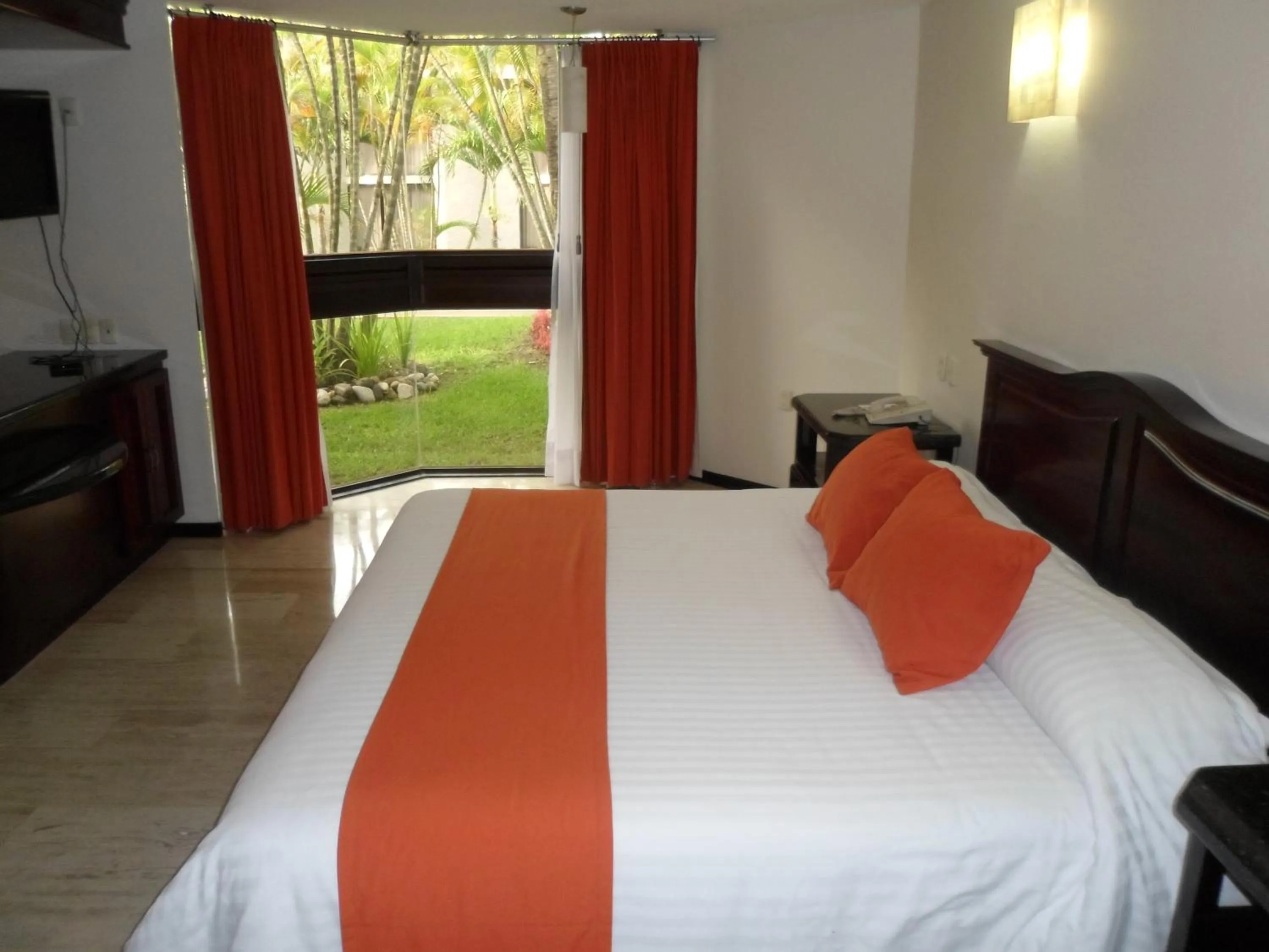 Bed in Hotel Poza Rica Inn