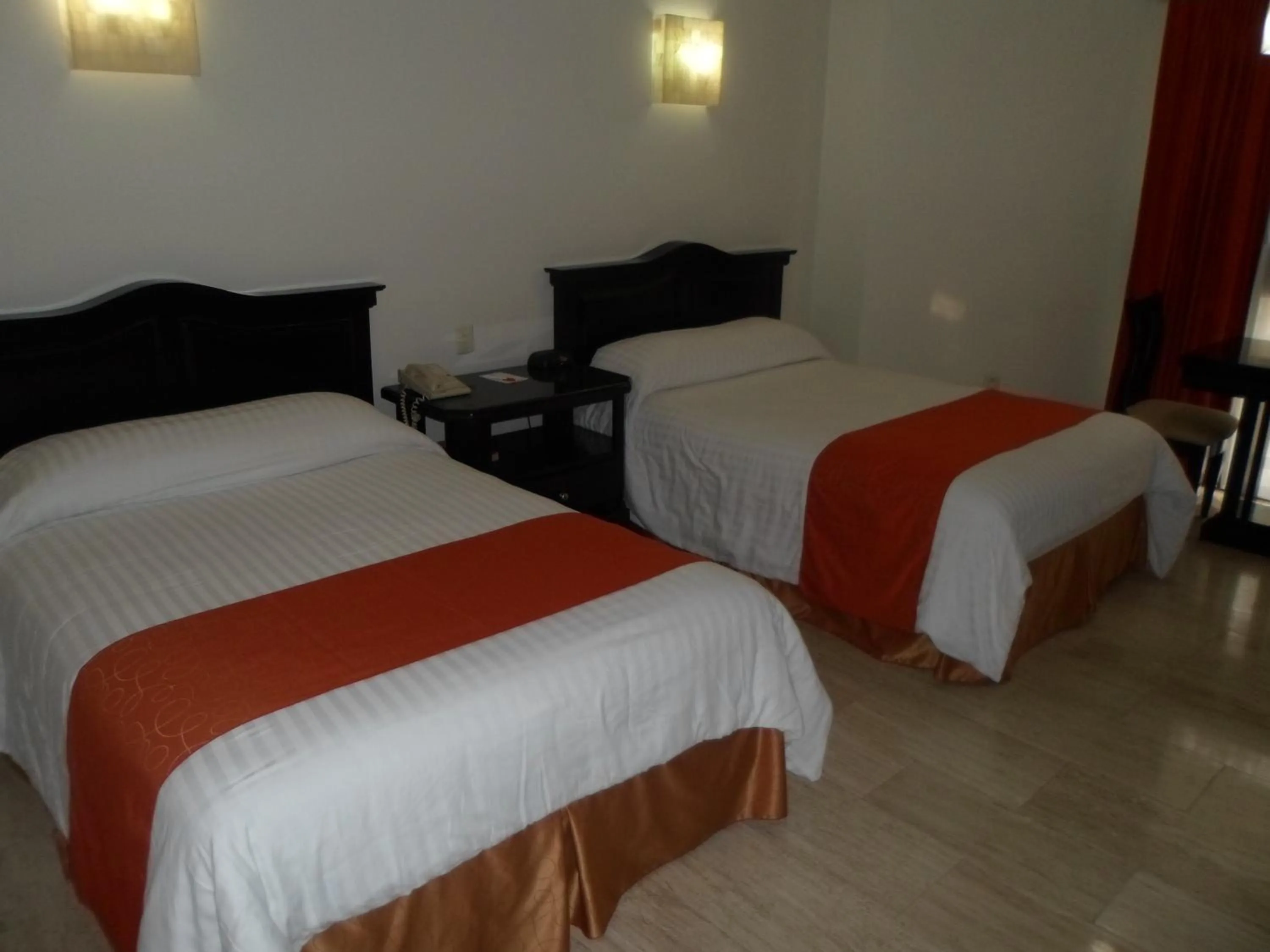 Bed in Hotel Poza Rica Inn