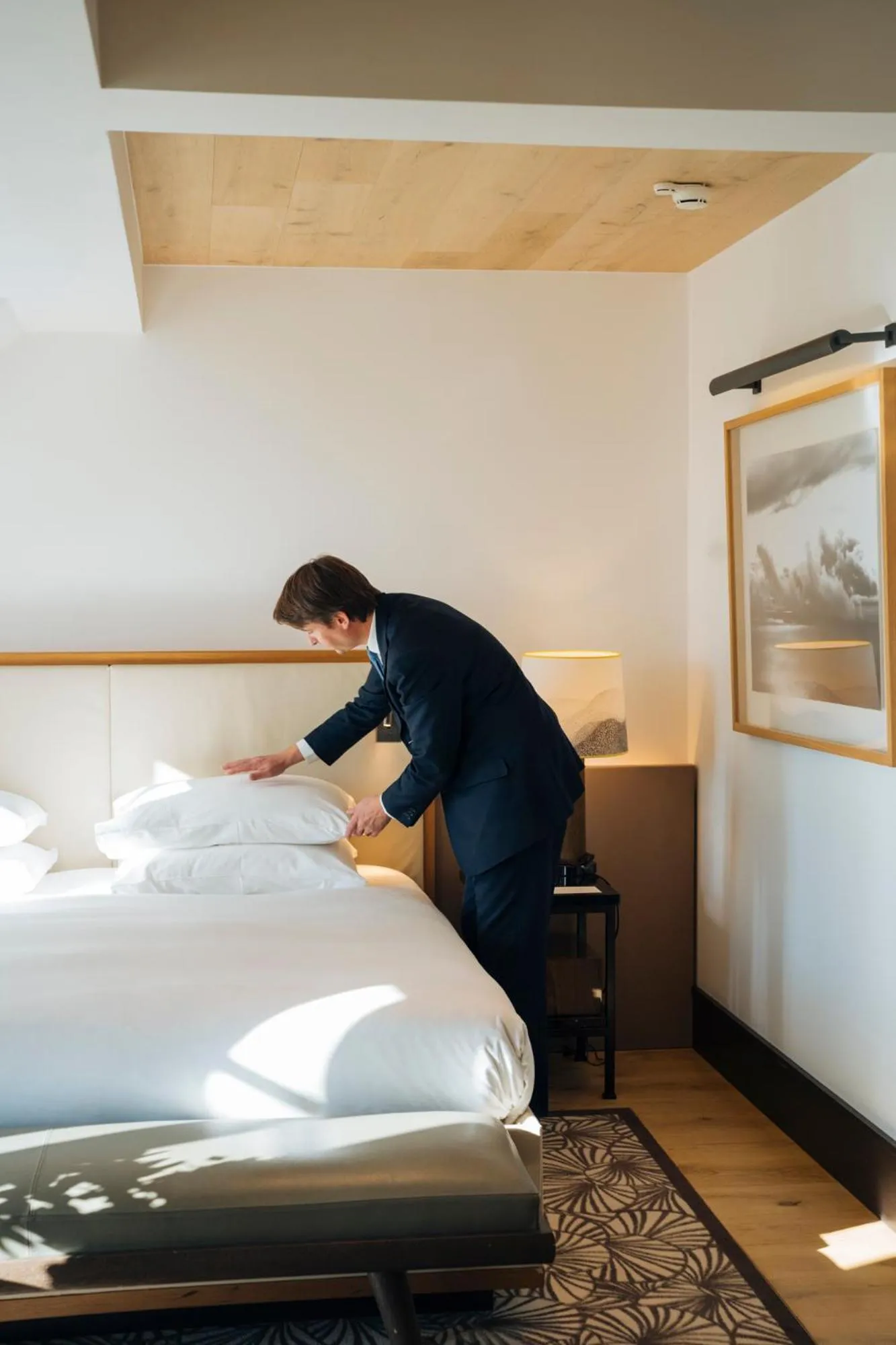 room service, Bed in Hyatt Paris Madeleine