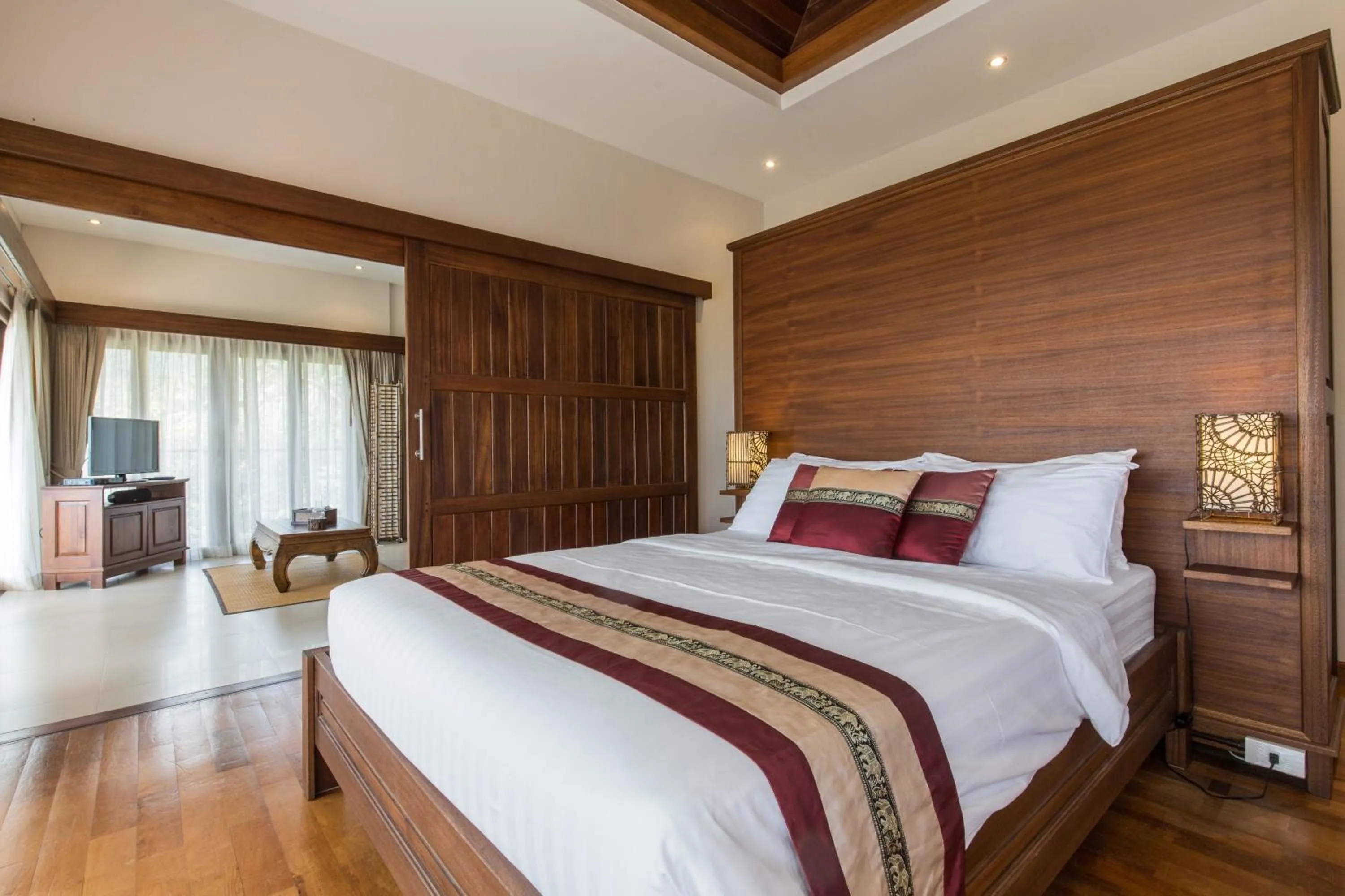 Bed in Koh Phangan Pavilions Serviced Apartments