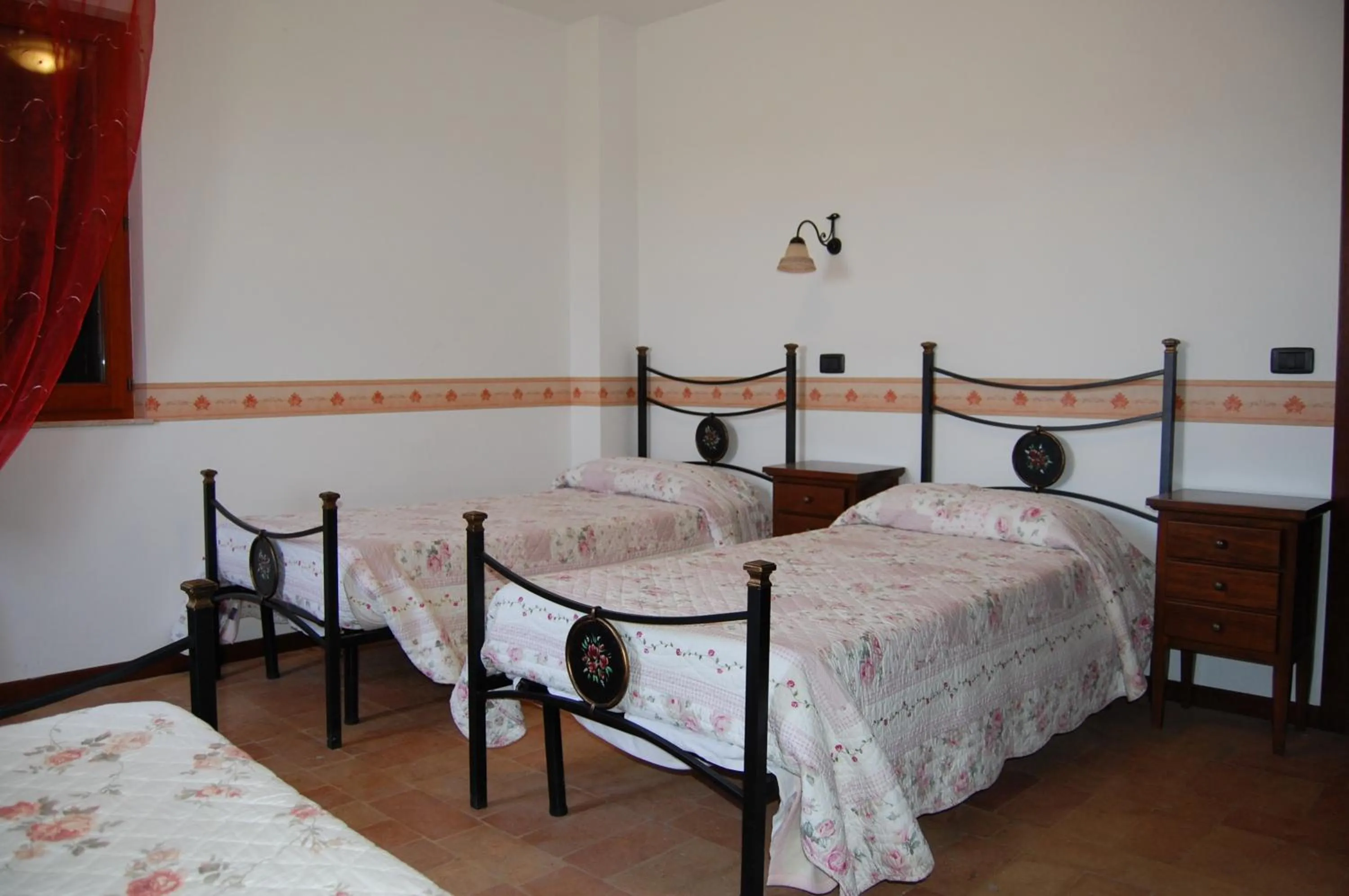 Bedroom, Bed in Il Giardino Degli Ulivi