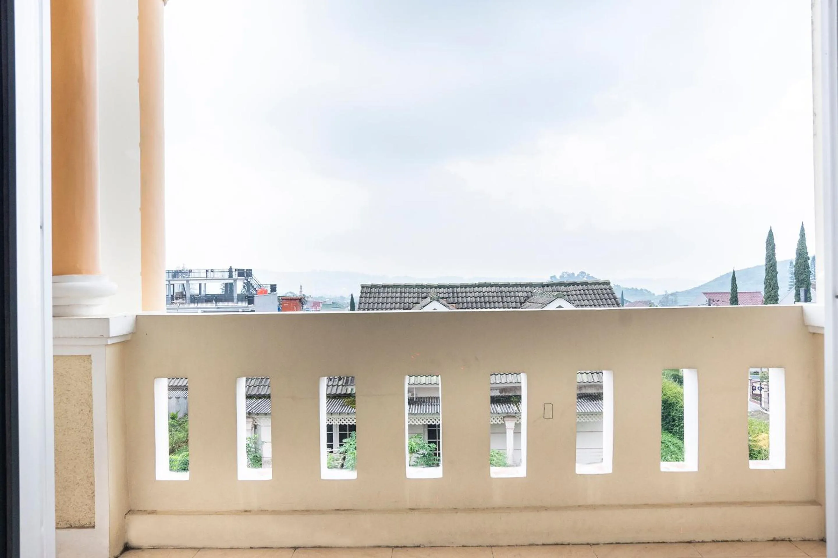 Balcony/Terrace in Hotel O Grand Suites Palace Syariah