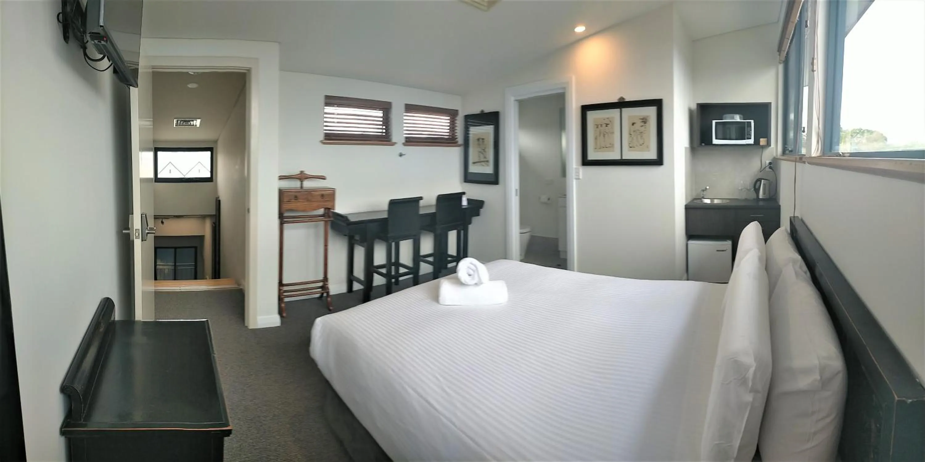 Bed in Dunsborough Bay Village Resort Suites