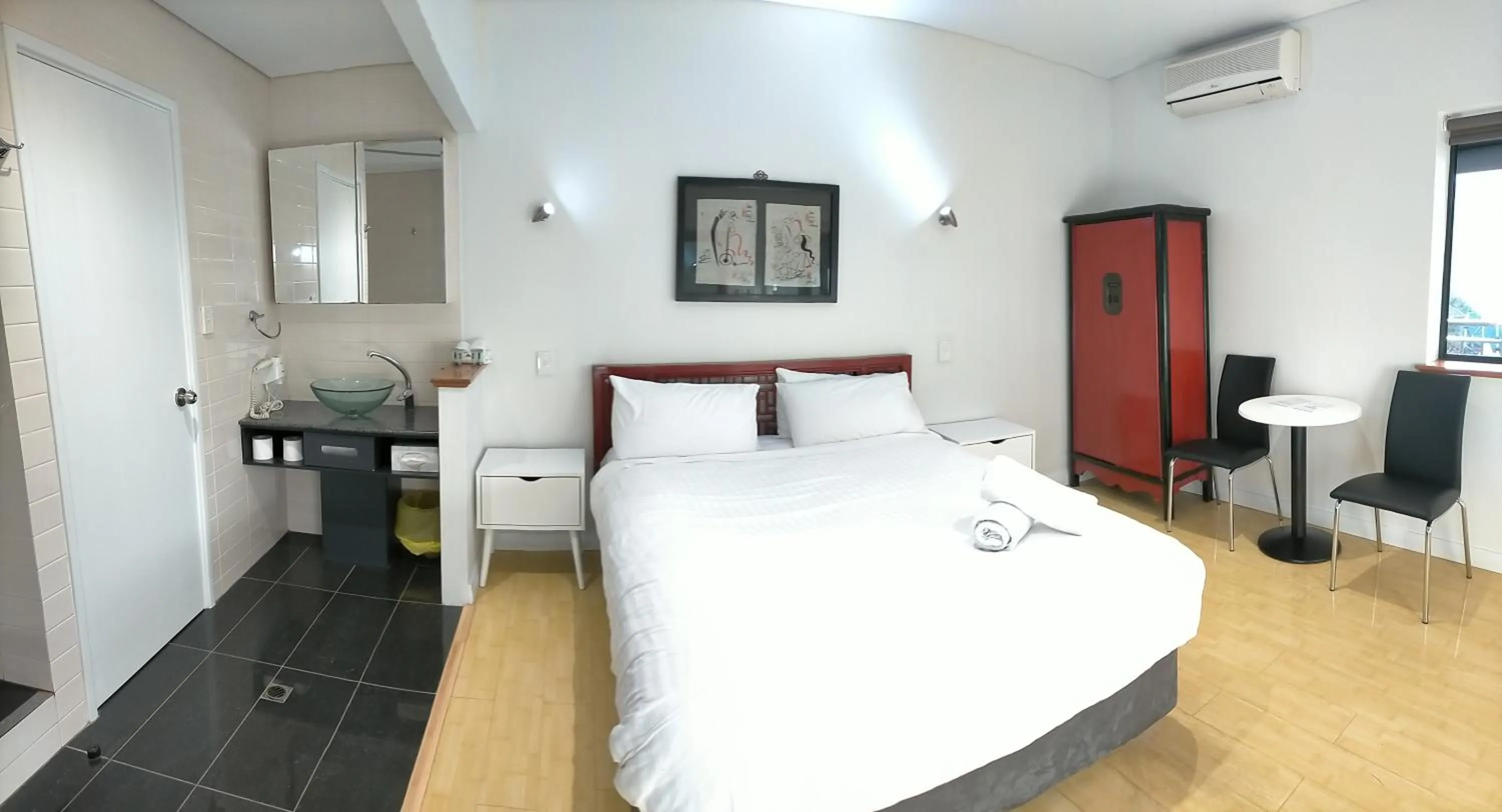 Bed in Dunsborough Bay Village Resort Suites