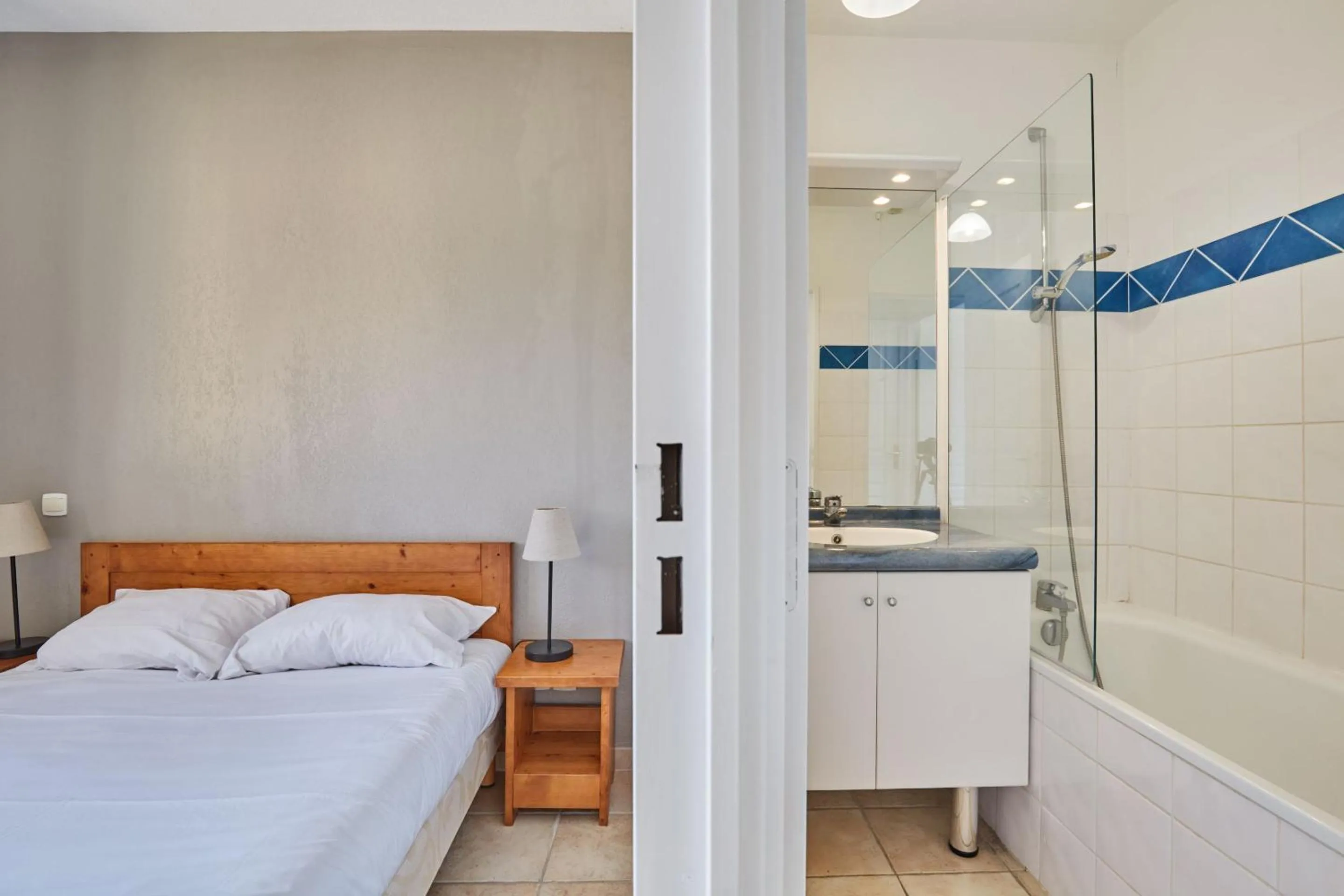 Bedroom, Bed in Résidence Odalys Le Hameau du Moulin