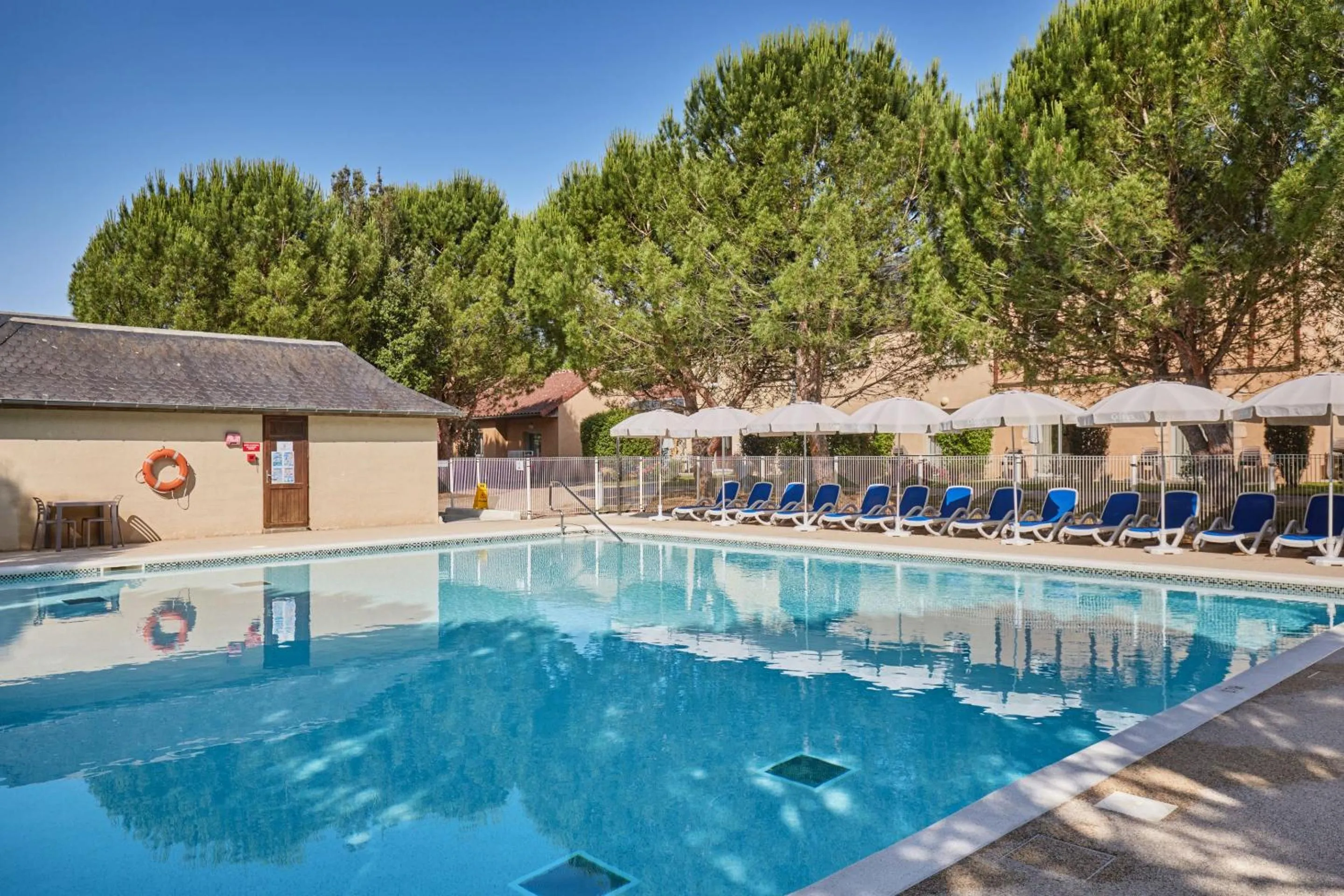 Swimming pool in Résidence Odalys Le Hameau du Moulin
