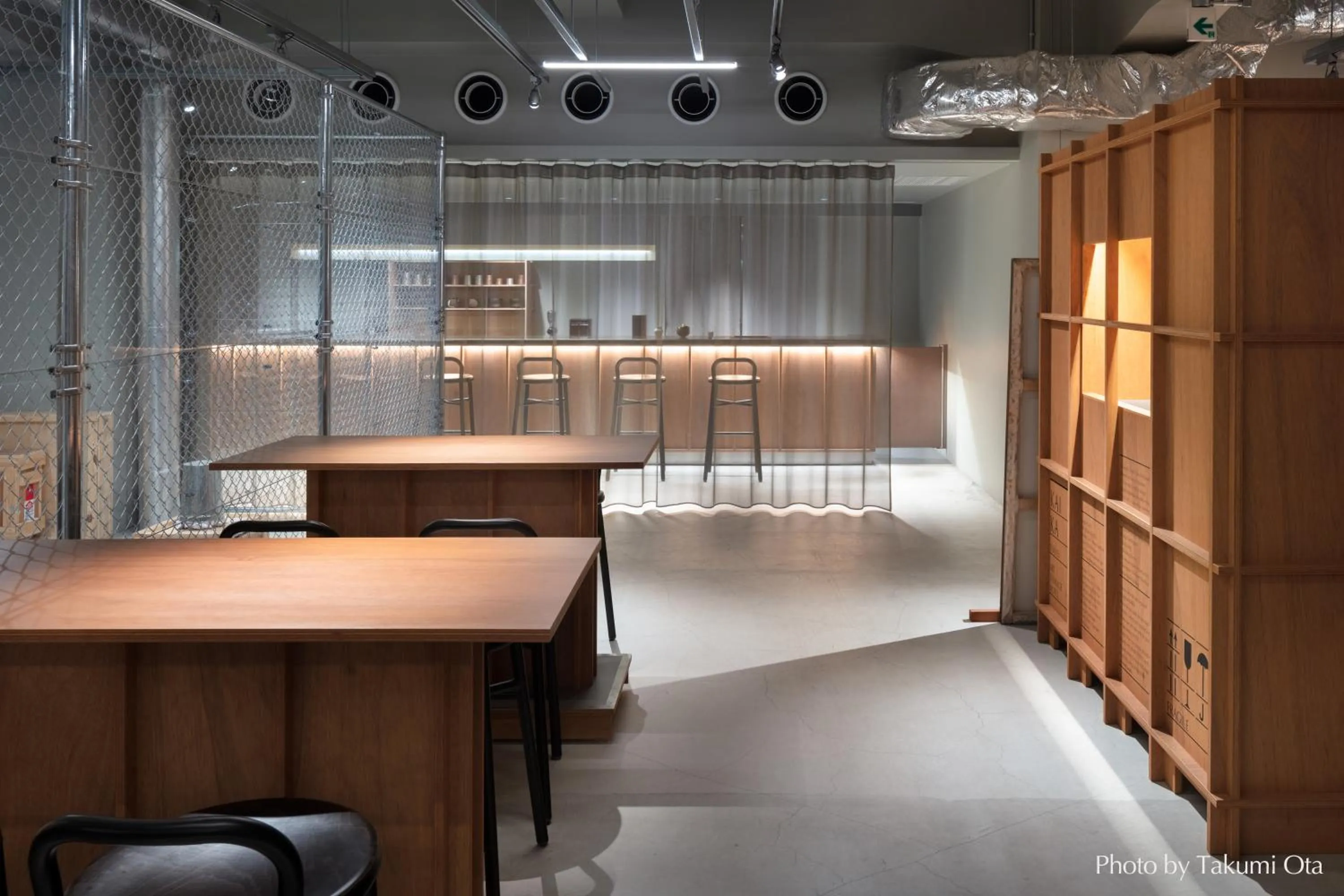 Lounge or bar in KAIKA Tokyo by THE SHARE HOTELS