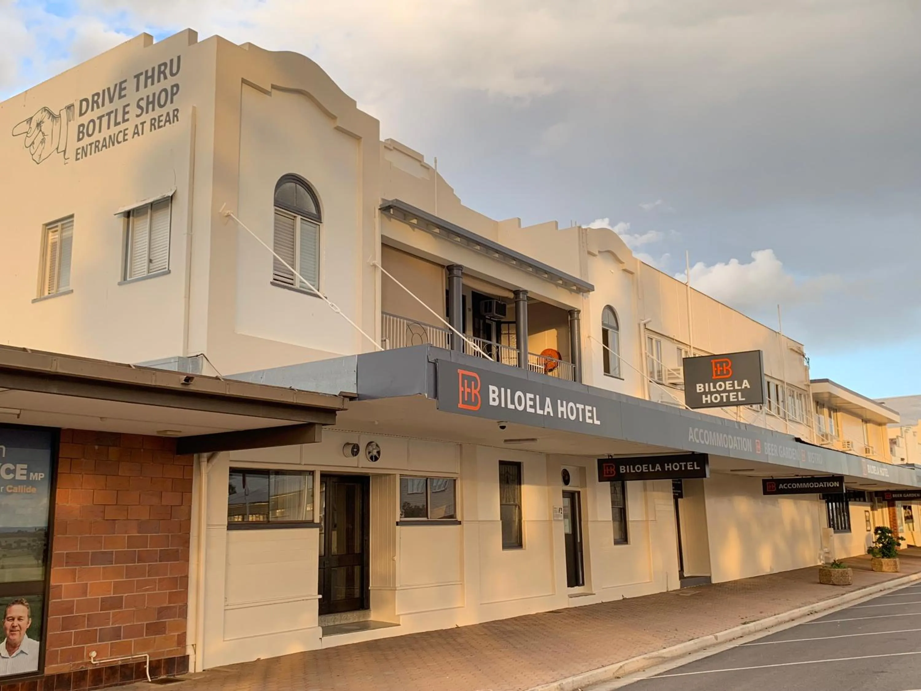 Street view in Biloela Hotel