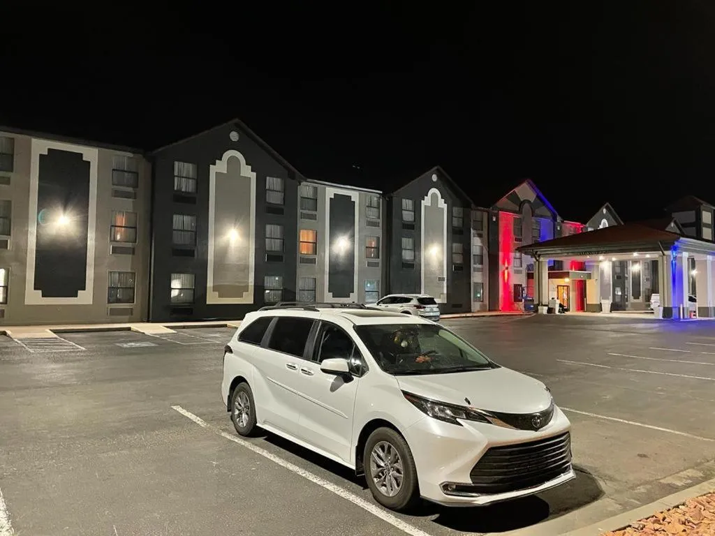 Property building in Ruidoso Mountain Inn