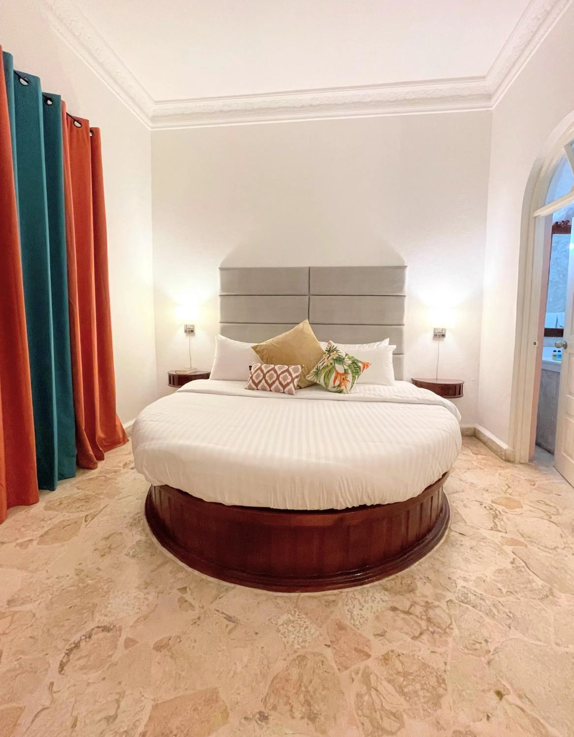 Bedroom, Bed in Jamaica Palace Hotel