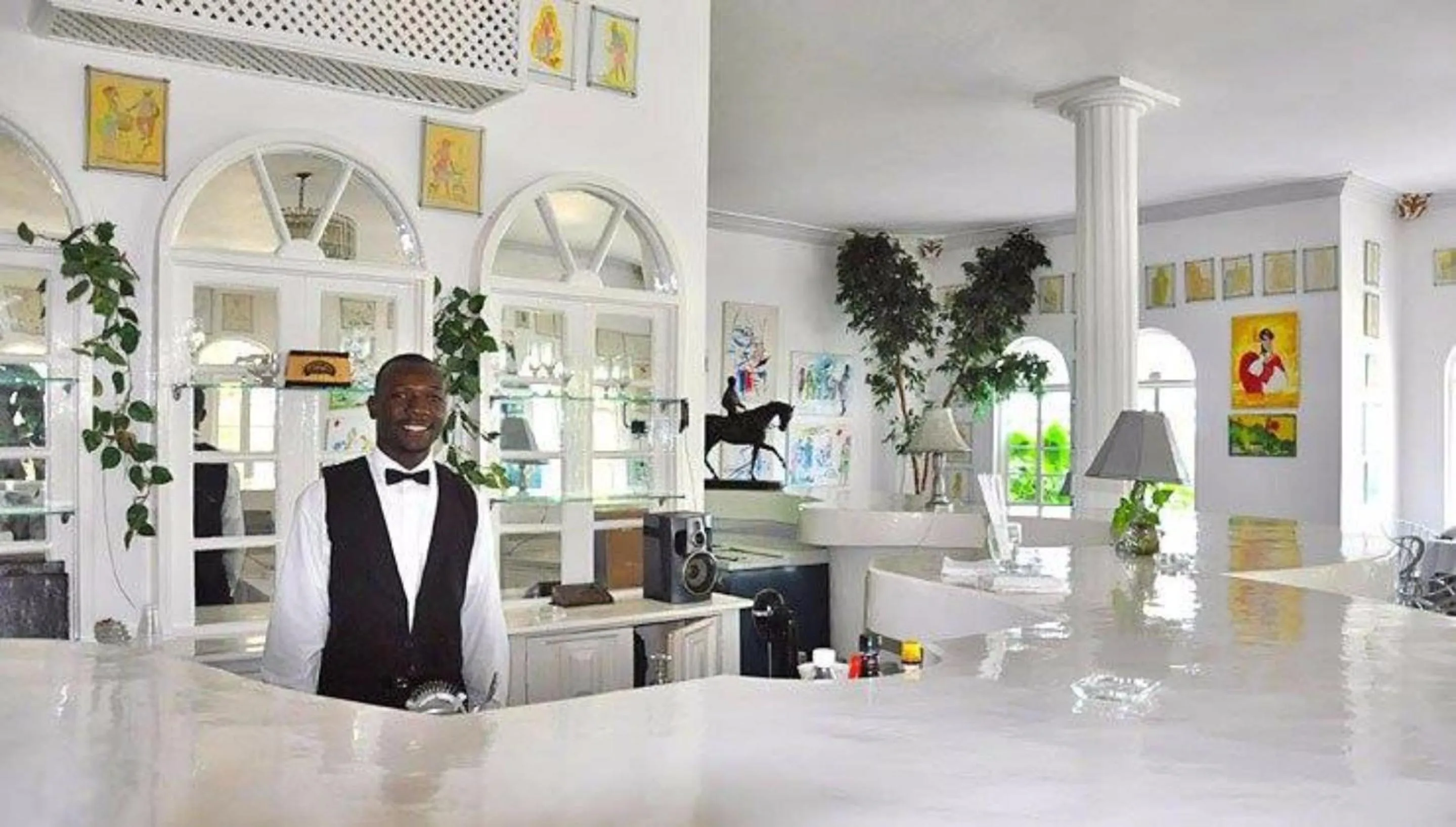Lounge or bar in Jamaica Palace Hotel