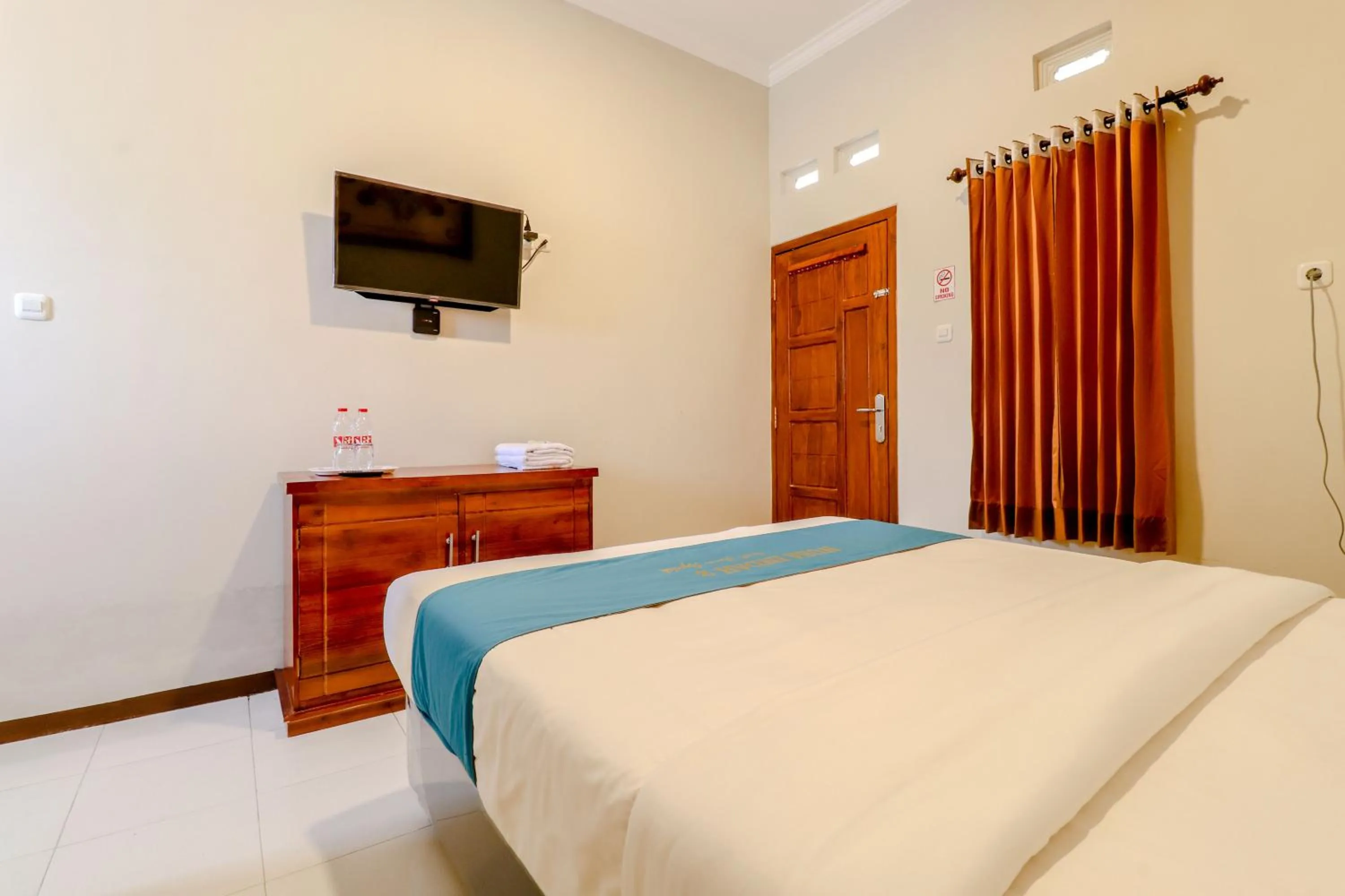 Bed in Guesthouse Nusa Indah Syariah 2