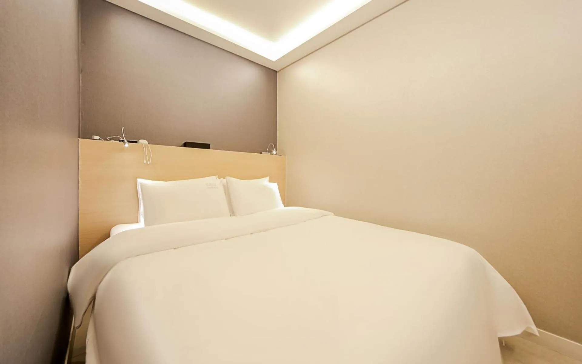 Bedroom, Bed in Hotel OU