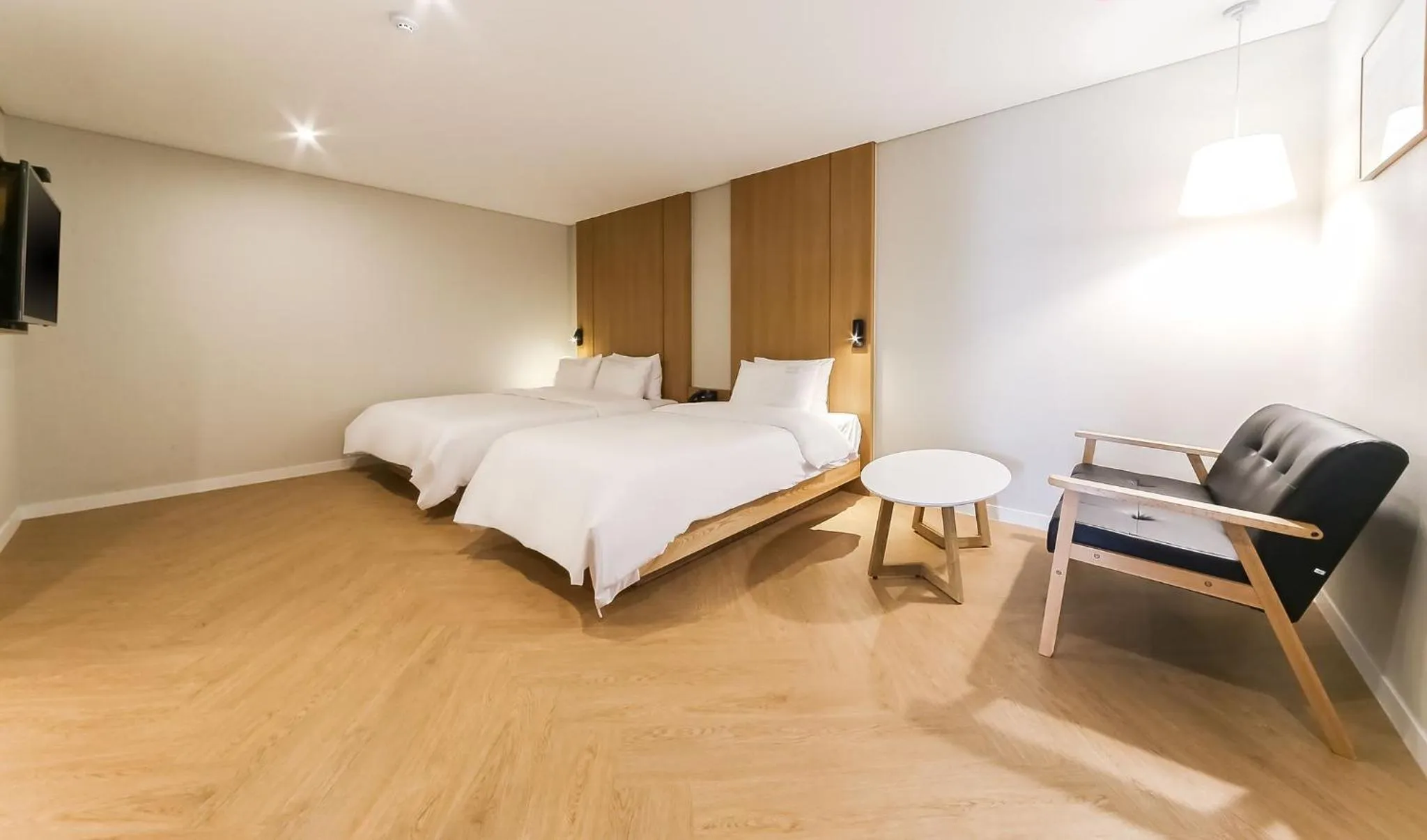 Bedroom, Bed in Hotel OU