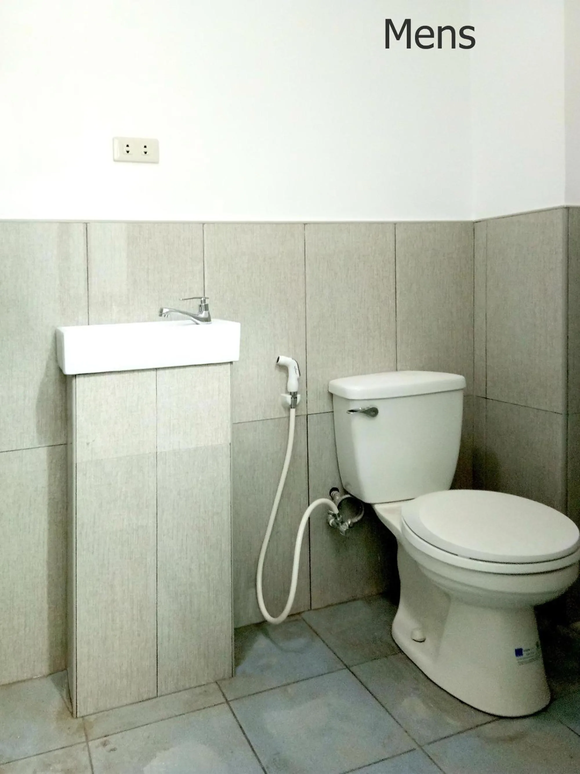 Bathroom in Leizel's Bed & Breakfast