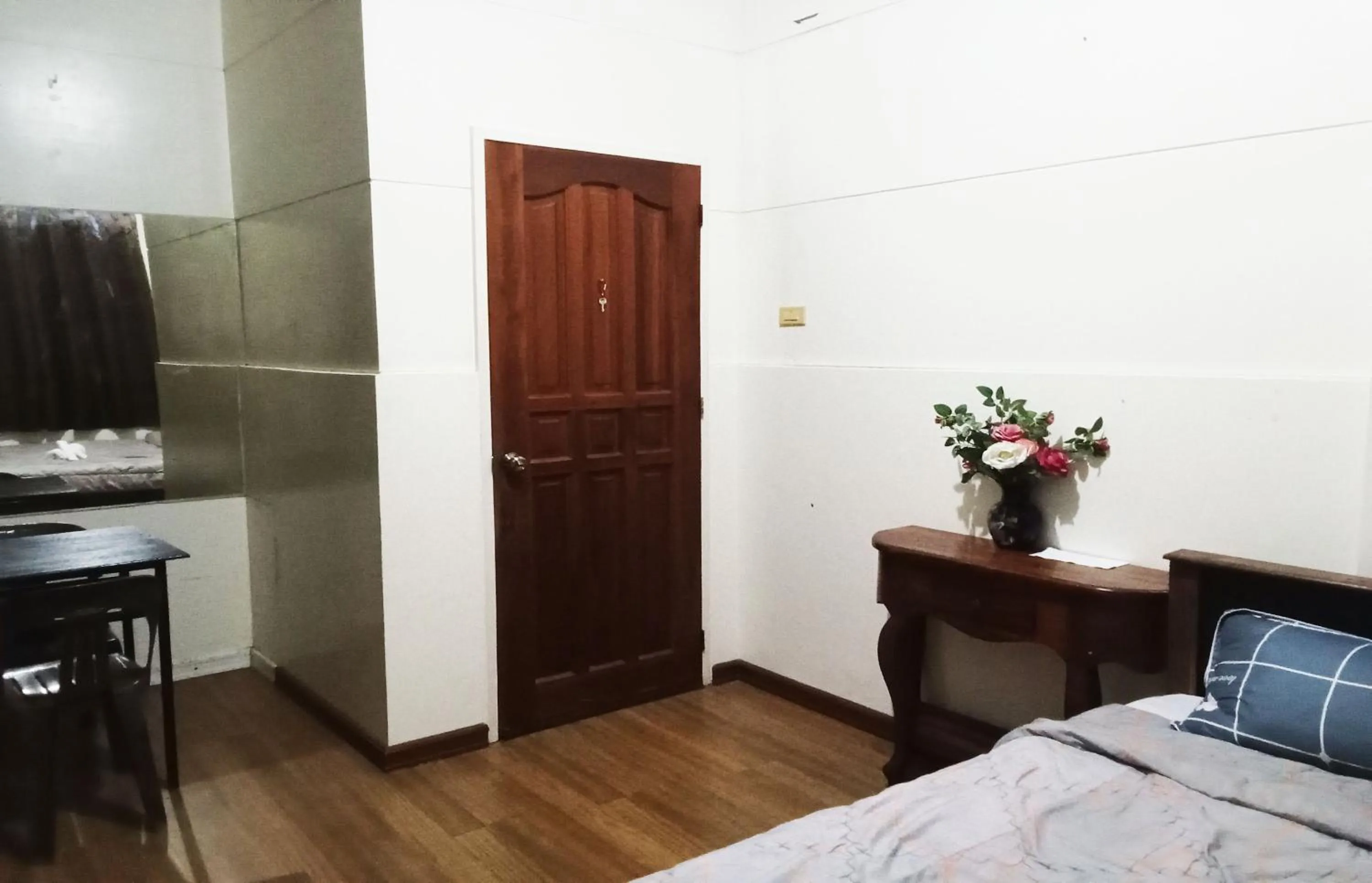 Photo of the whole room, Bed in Leizel's Bed & Breakfast