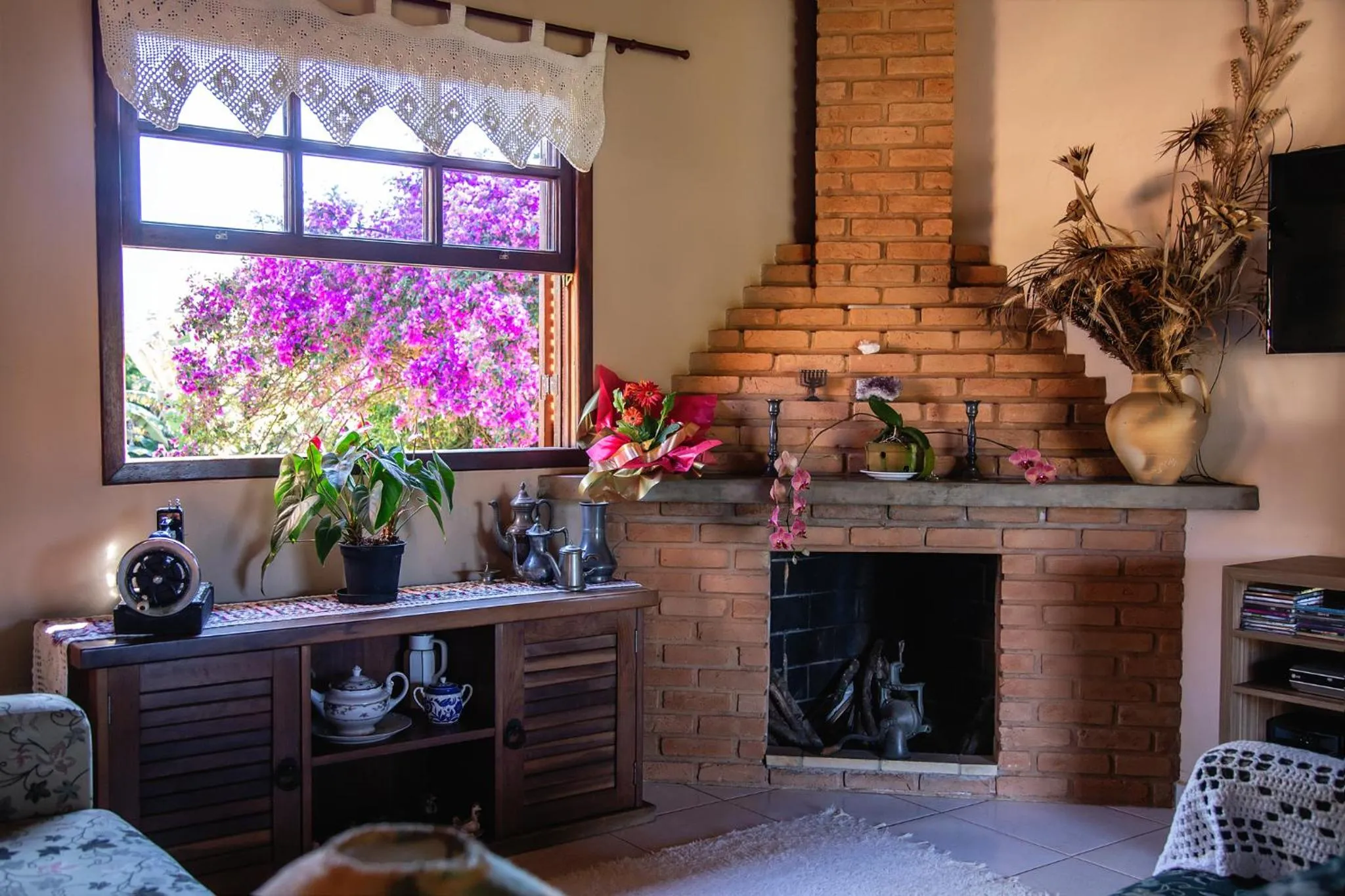 TV and multimedia in Pousada Lua Luana