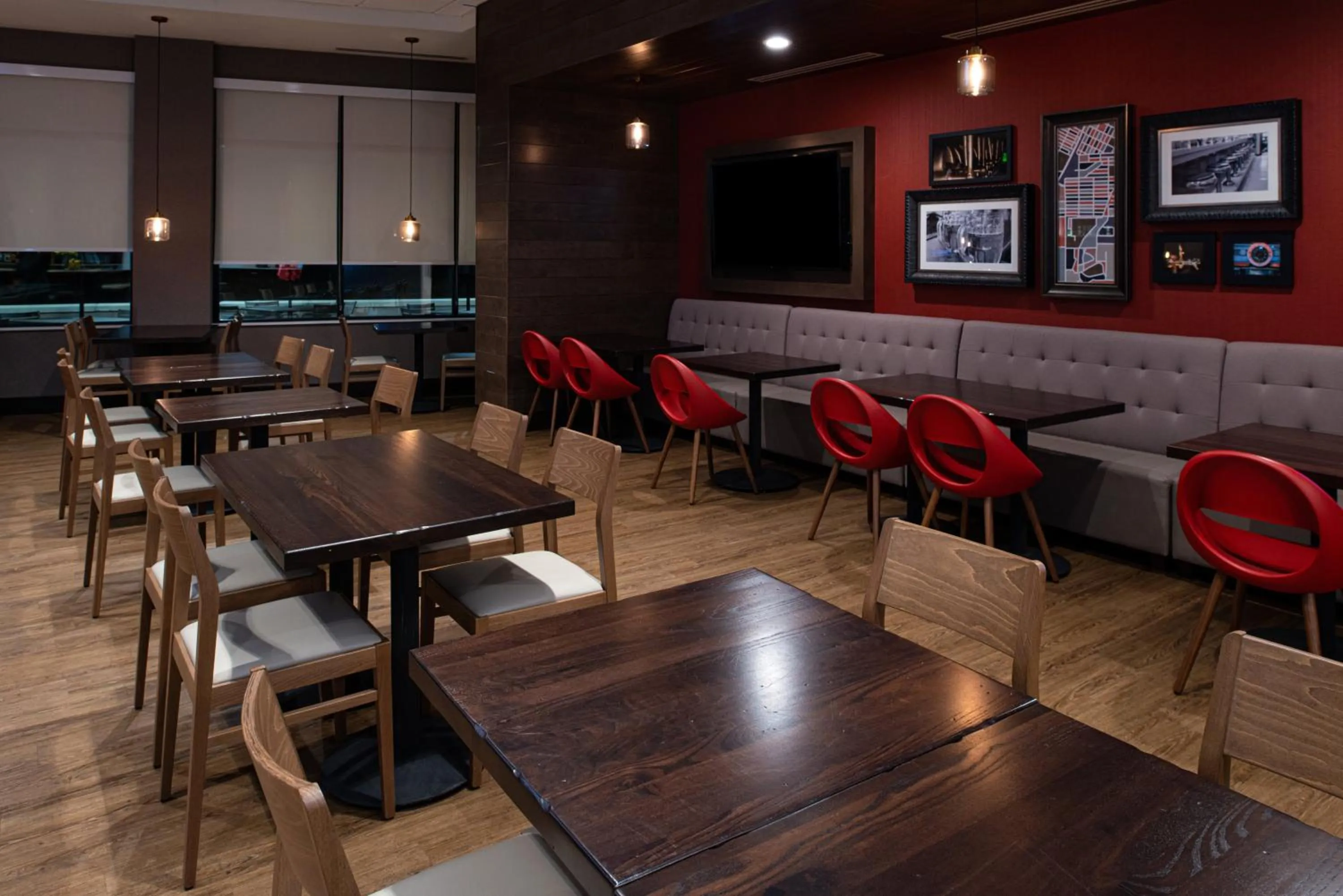 Restaurant/places to eat in Holiday Inn & Suites - Idaho Falls by IHG