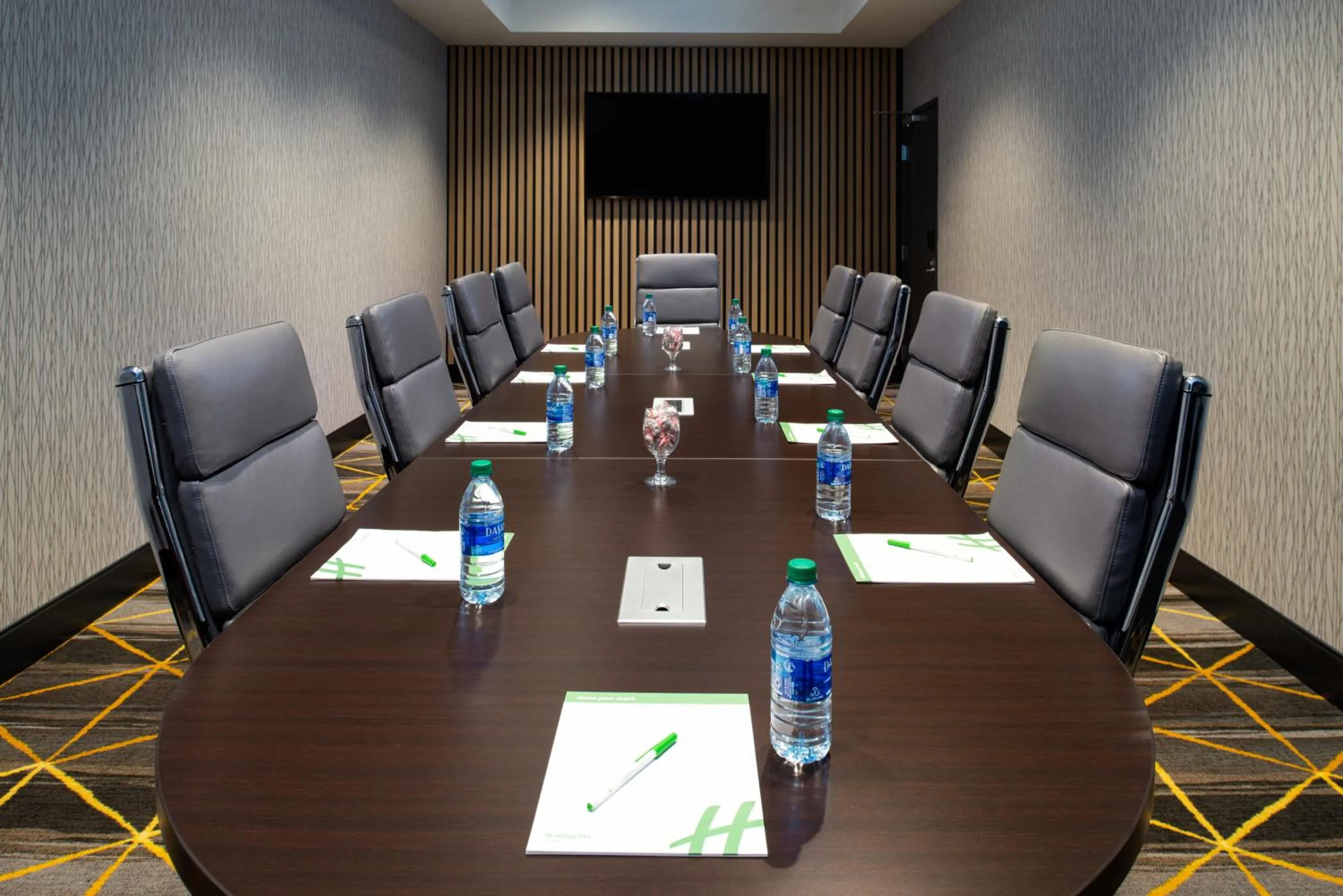 Meeting/conference room in Holiday Inn & Suites - Idaho Falls by IHG