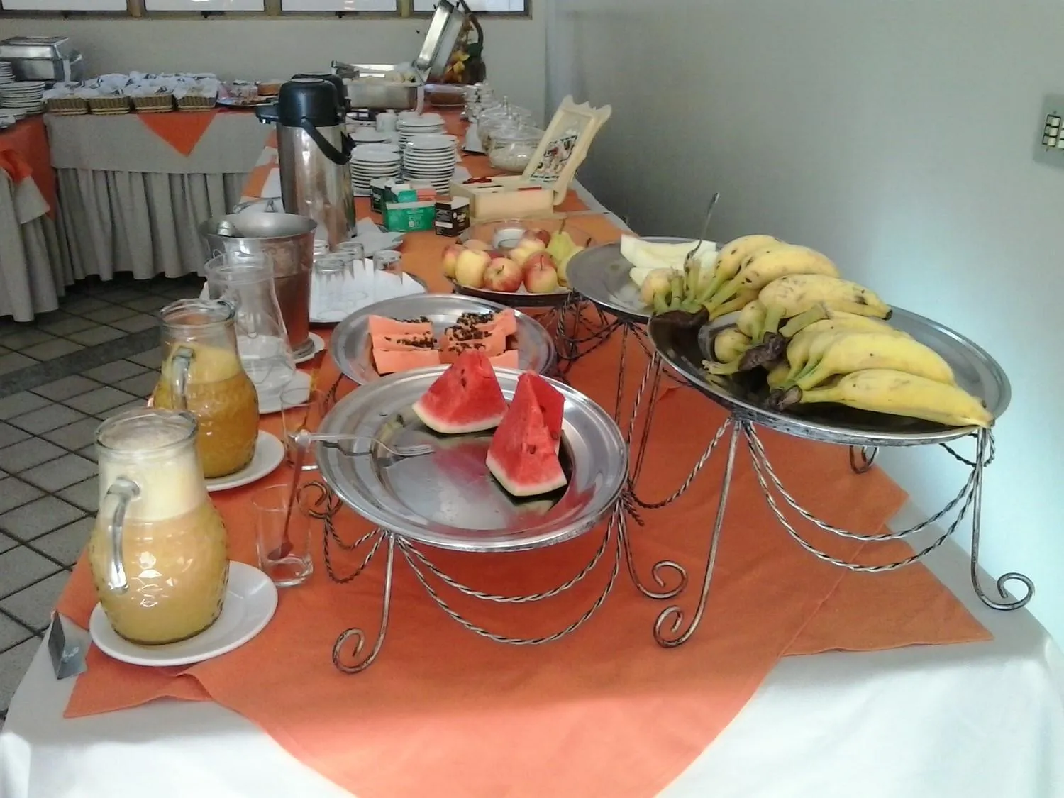 Buffet breakfast in Oft Plaza Oeste Hotel