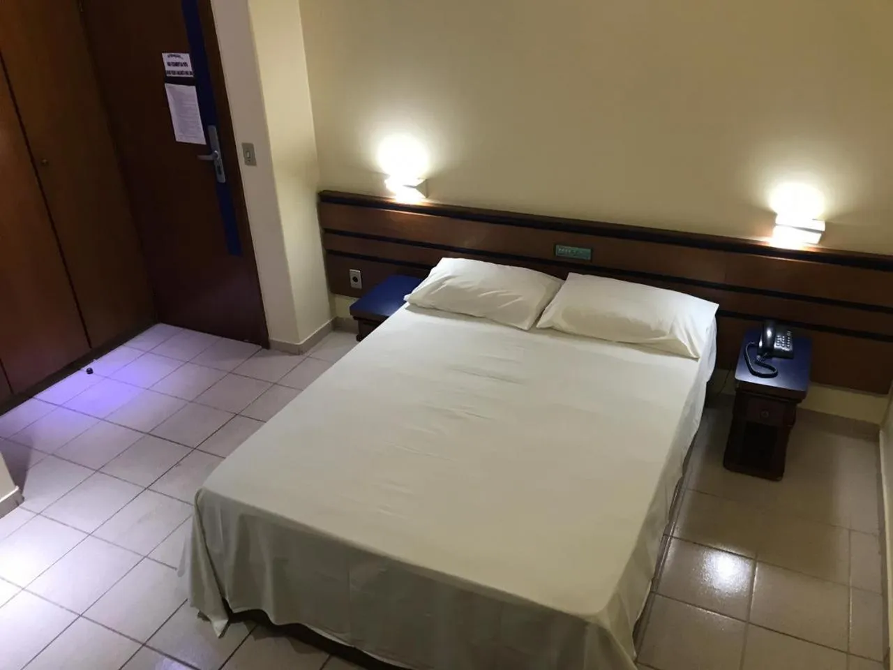 Bed in Oft Plaza Oeste Hotel