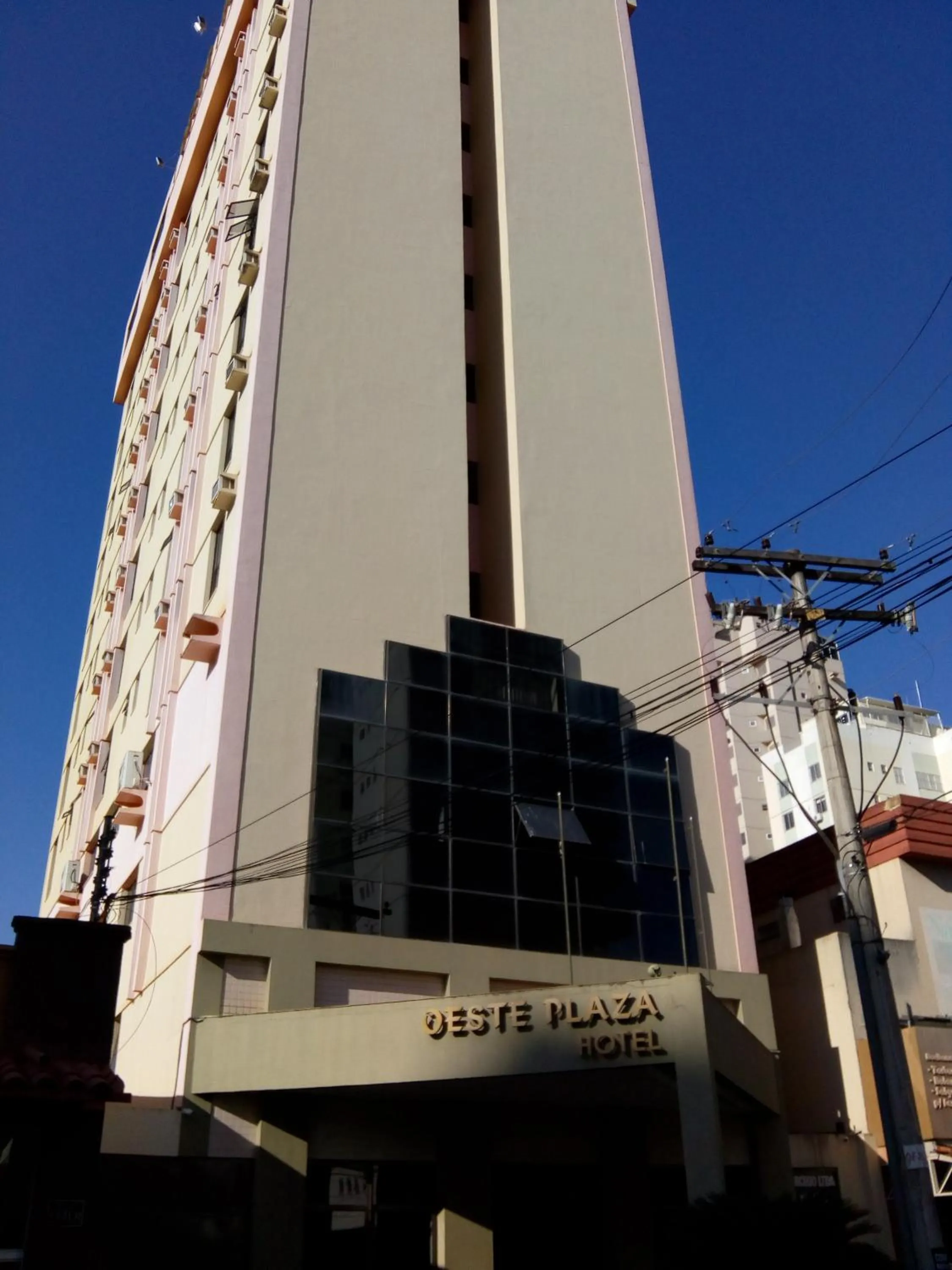 Oft Plaza Oeste Hotel