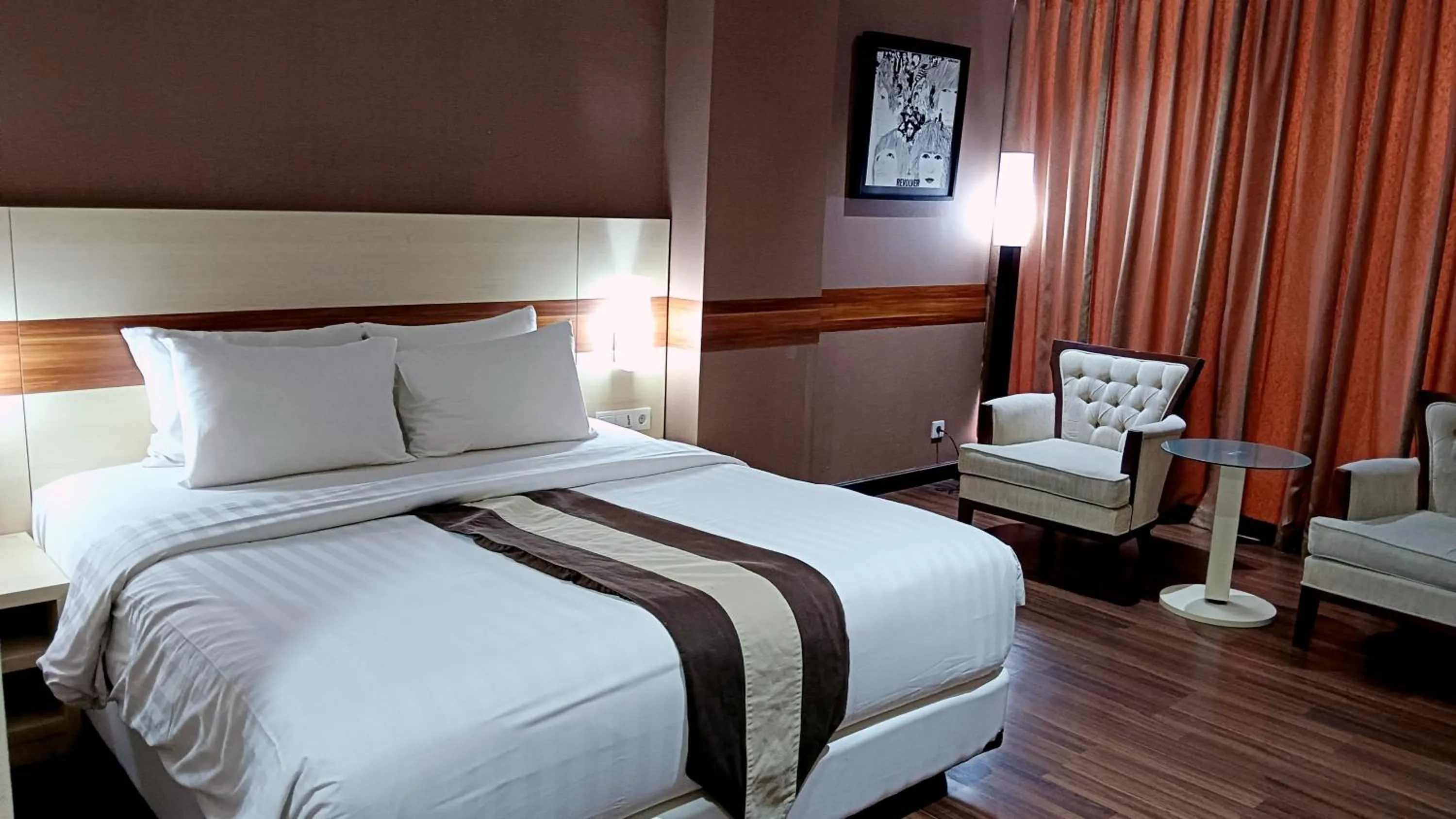 Hotel California Bandung