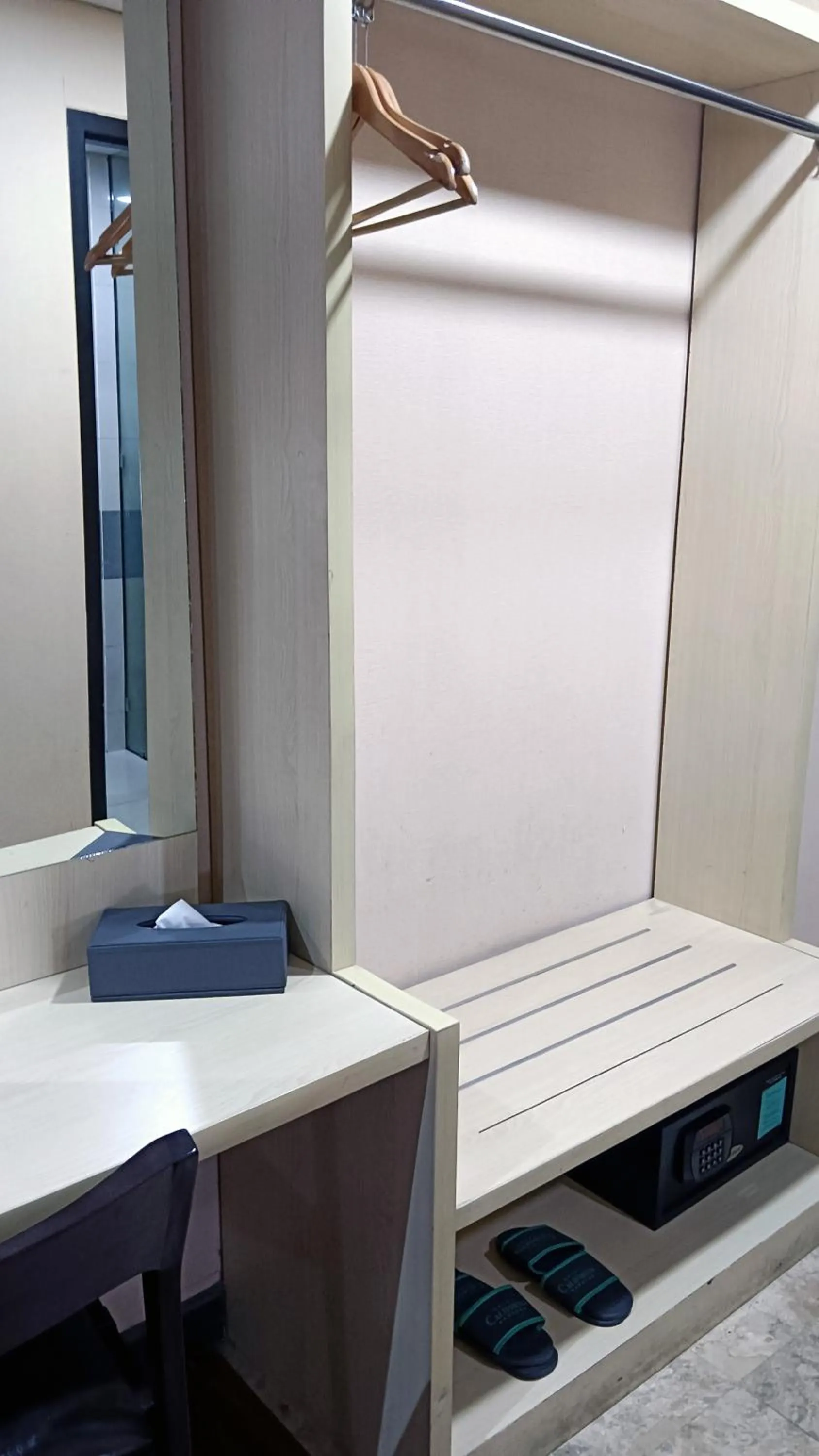 Hotel California Bandung