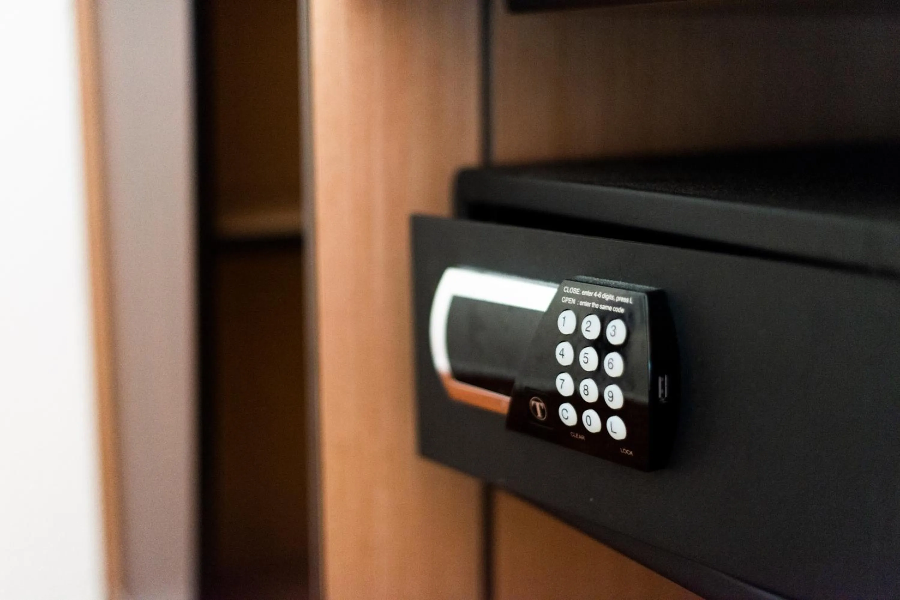 safe in Hotel Bagatelle Paris Nord Roissy - ex Inter-Hotel