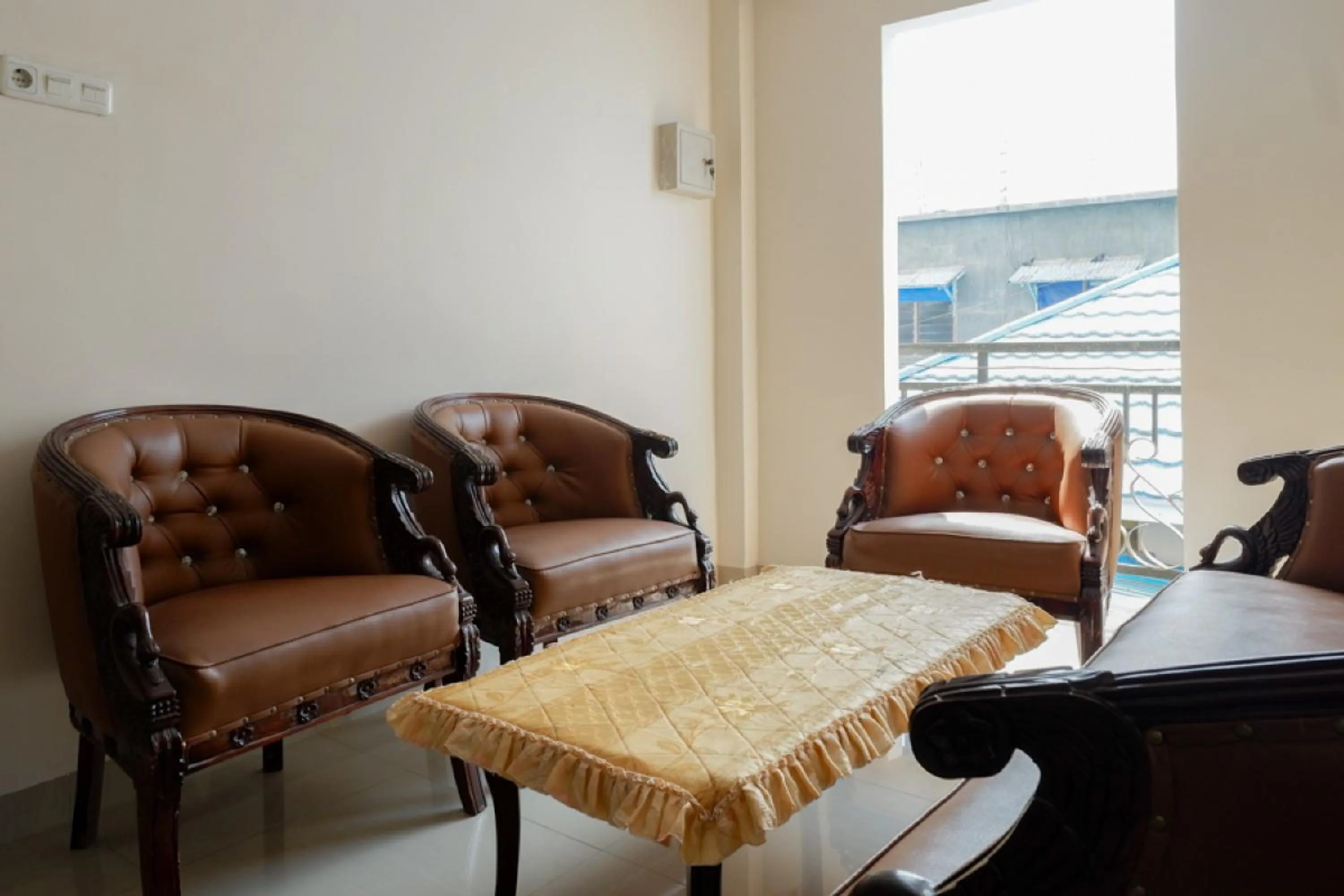 RedDoorz near Millenium Waterpark Palu