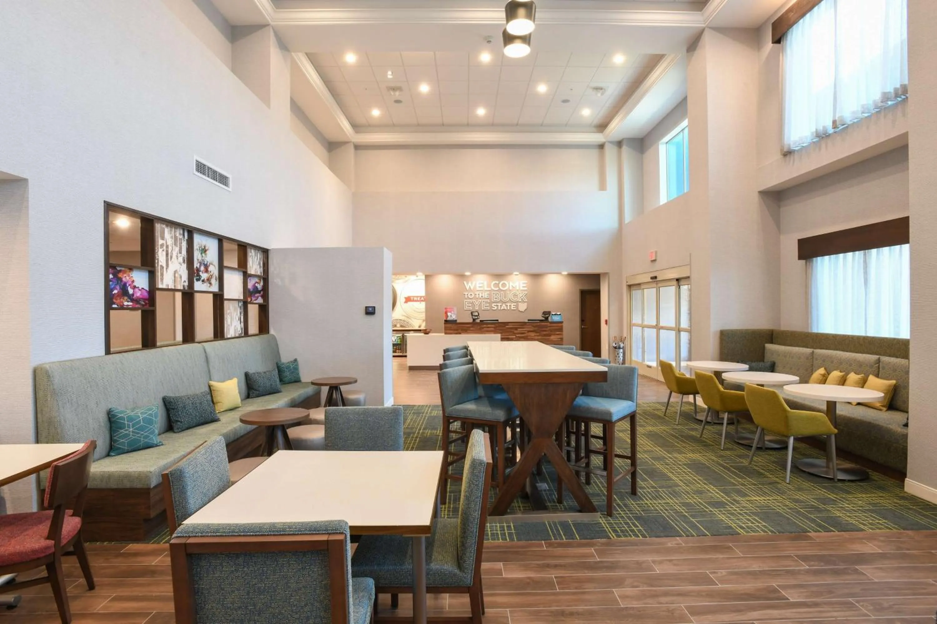 Lobby or reception in Hampton Inn & Suites Cincinnati Liberty Township