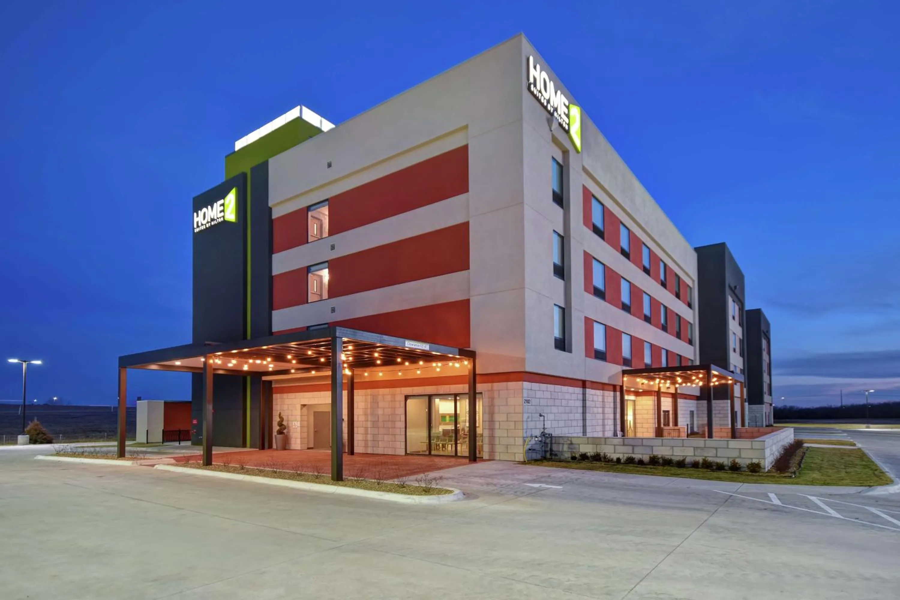 Property building in Home2 Suites by Hilton Wichita Northeast