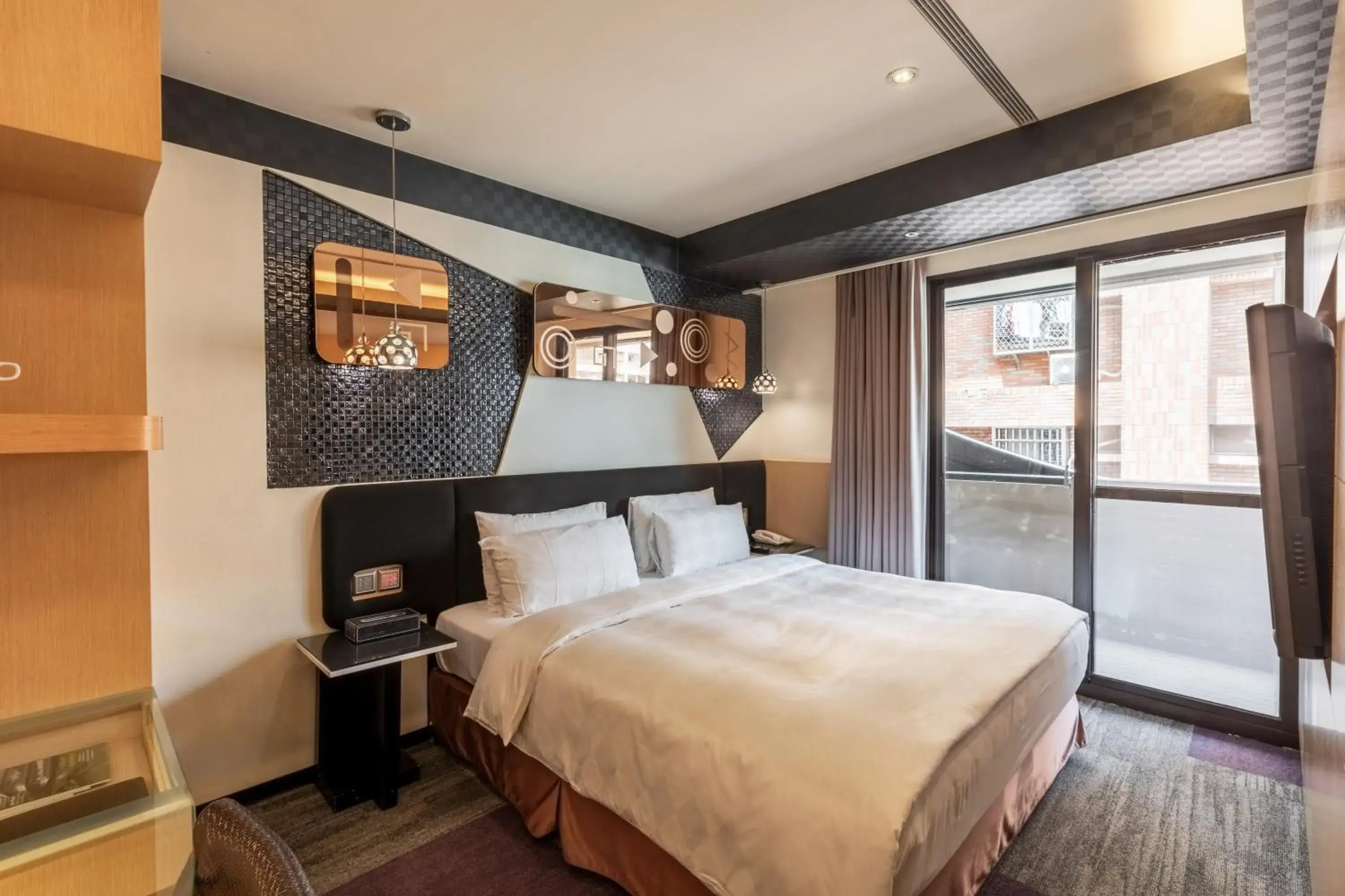 Deluxe Double Room with Balcony in Hotel G7 Taipei Deluxe Double Room with Balcony in Hotel G7 Taipei