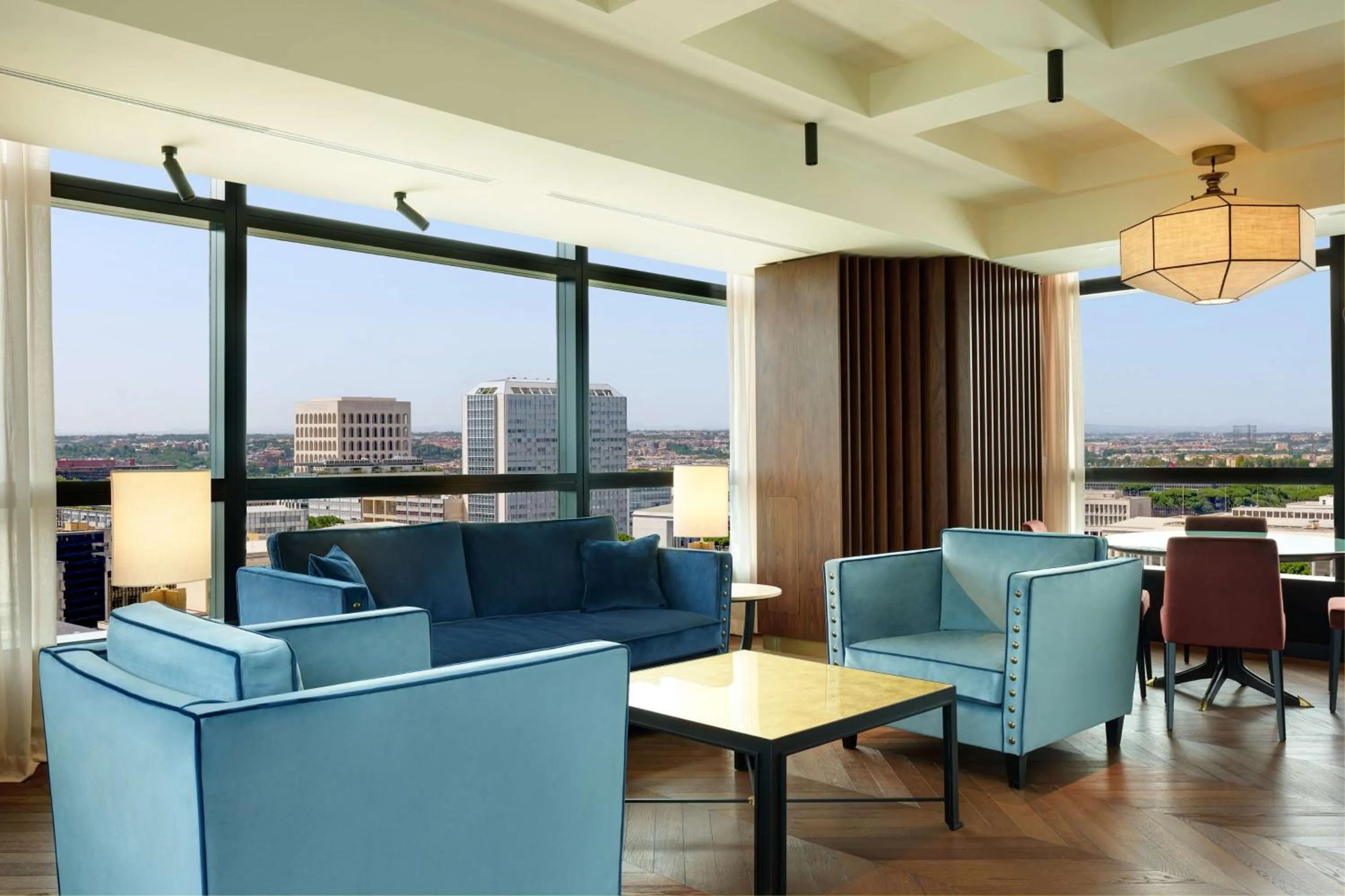 Living room in Hilton Rome Eur La Lama