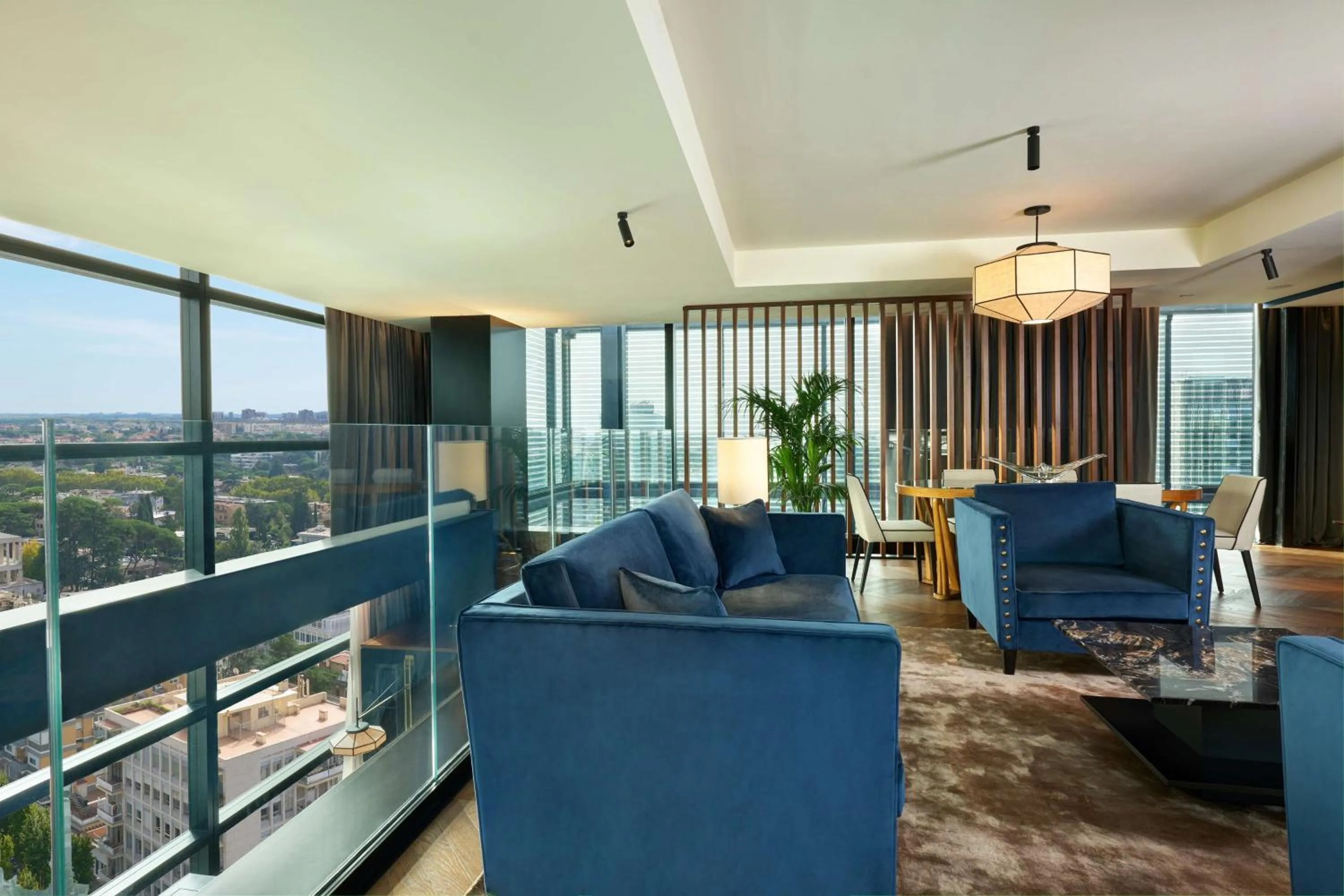 Living room in Hilton Rome Eur La Lama