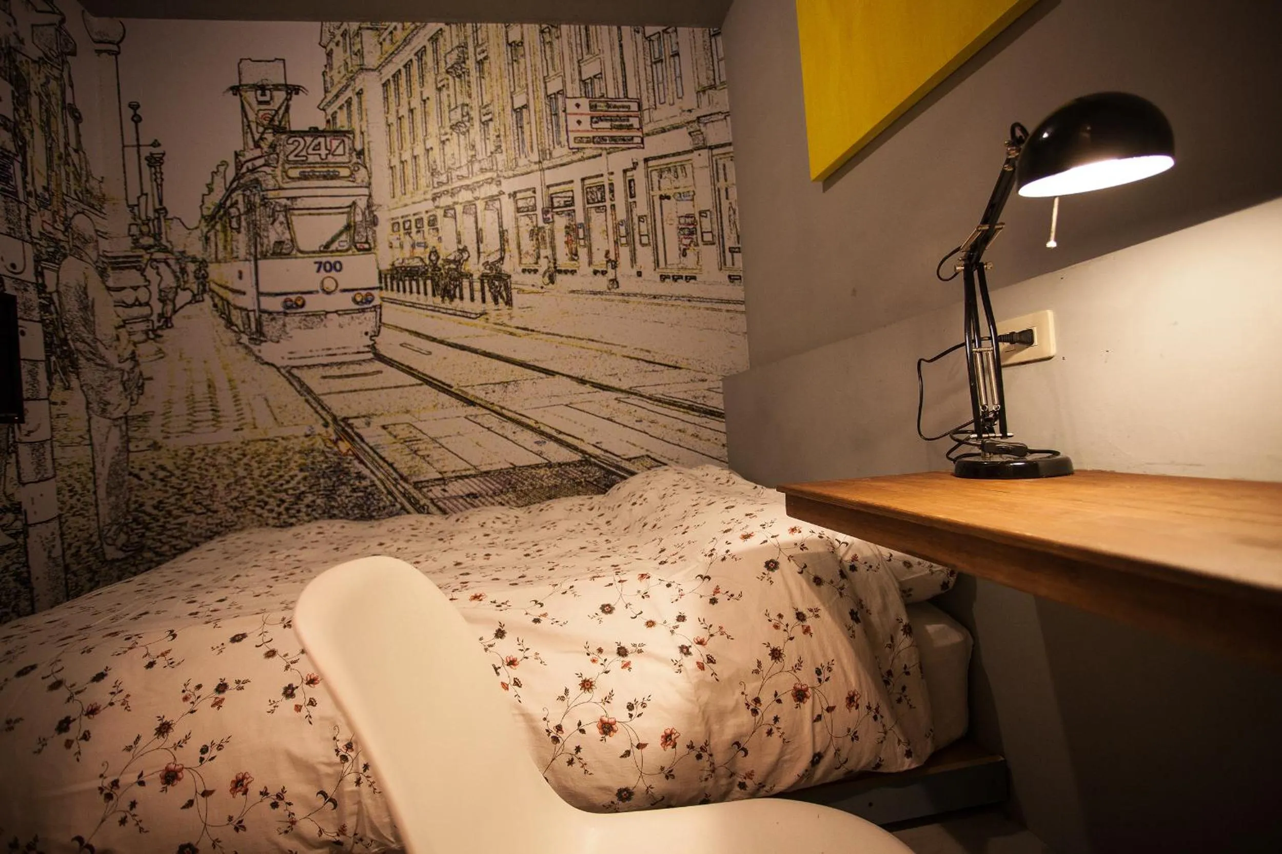 Bed in May Rooms Taipei Nangang Station