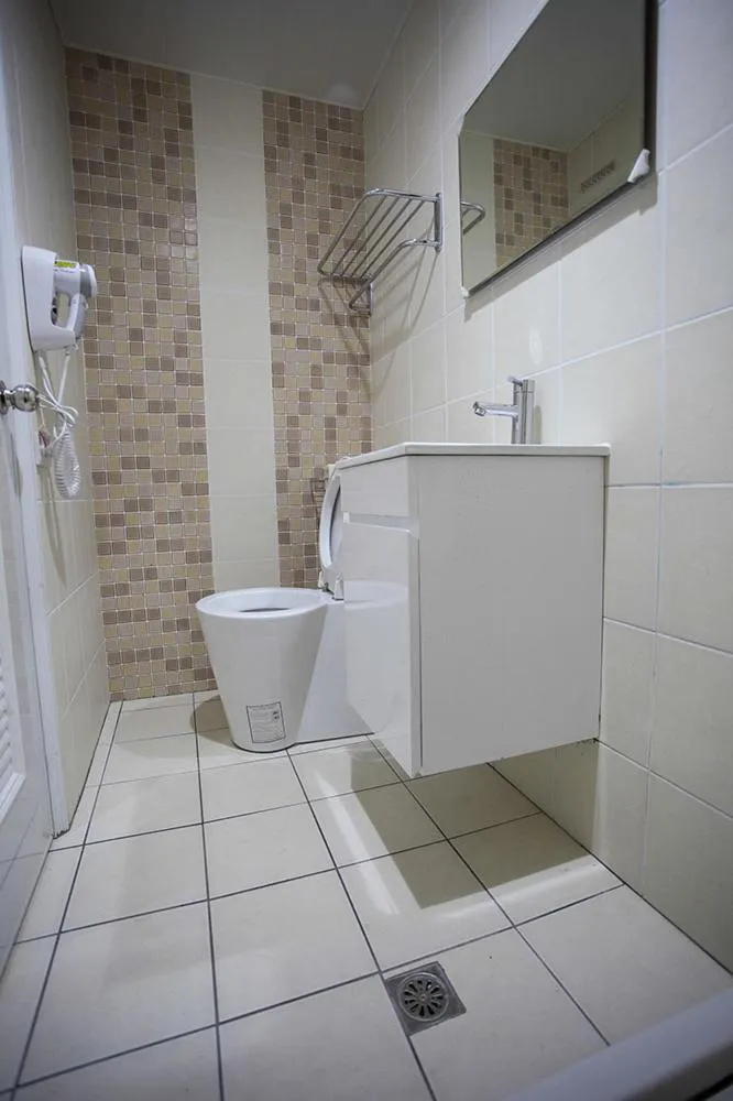 Toilet in May Rooms Taipei Nangang Station