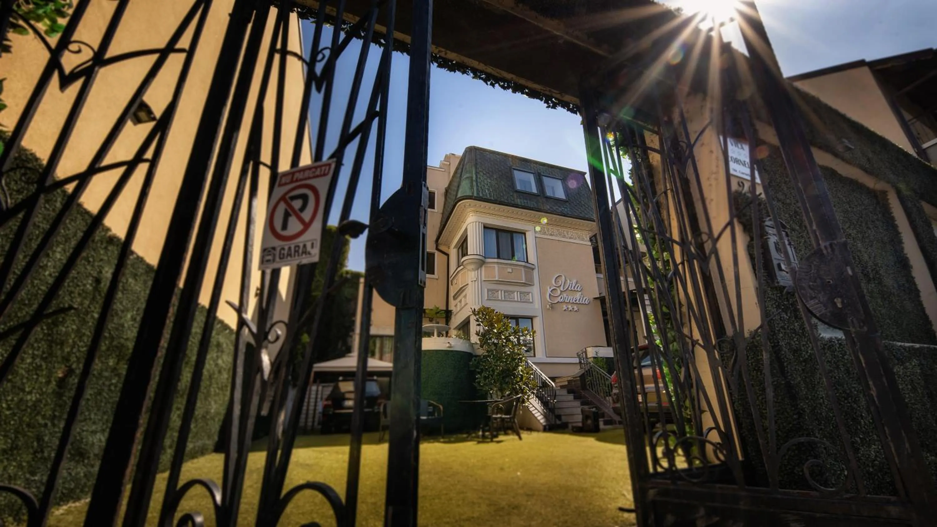 Property building in Carol Boutique - Vila Cornelia