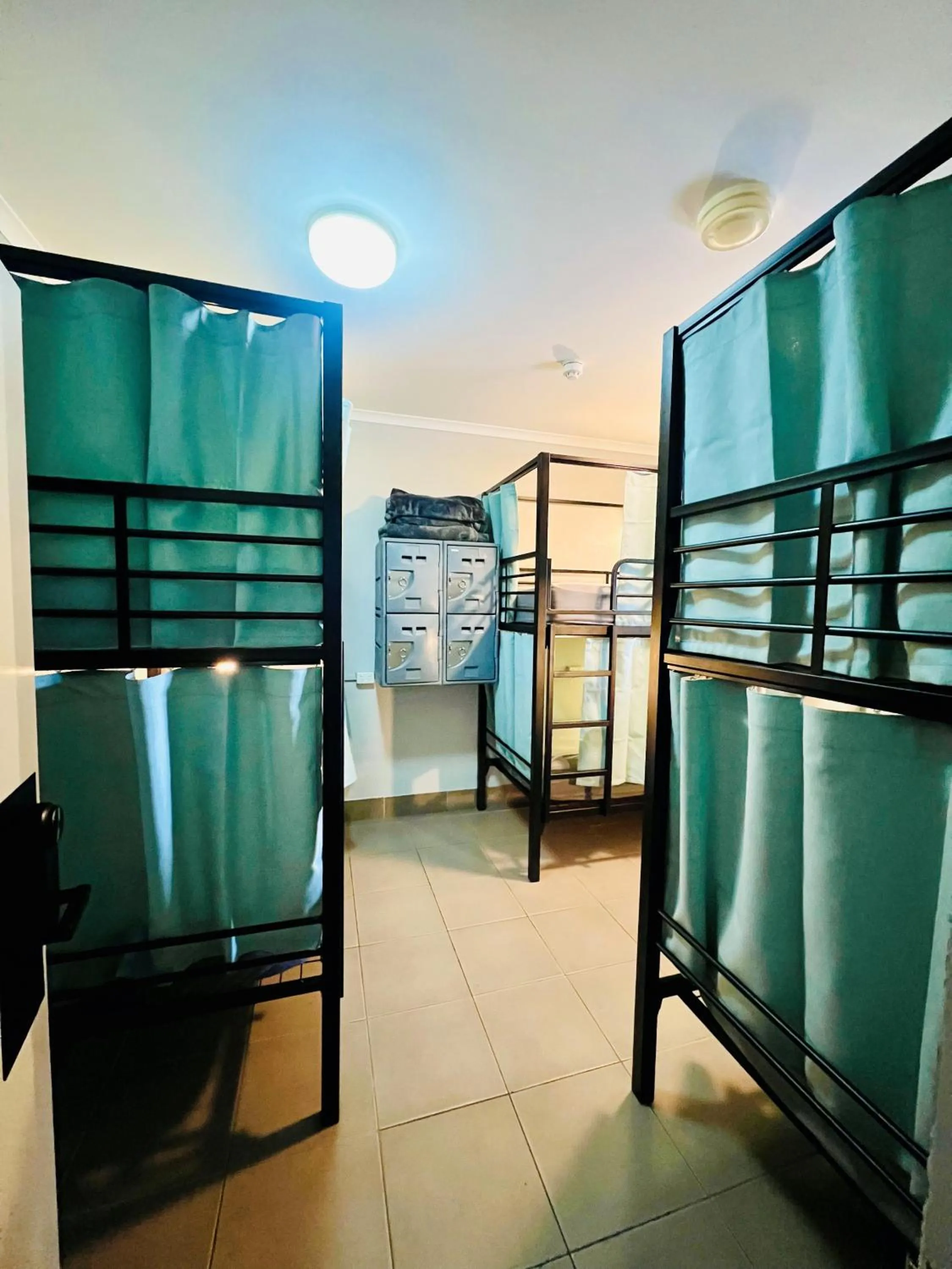 Bed in Noosa Flashpackers