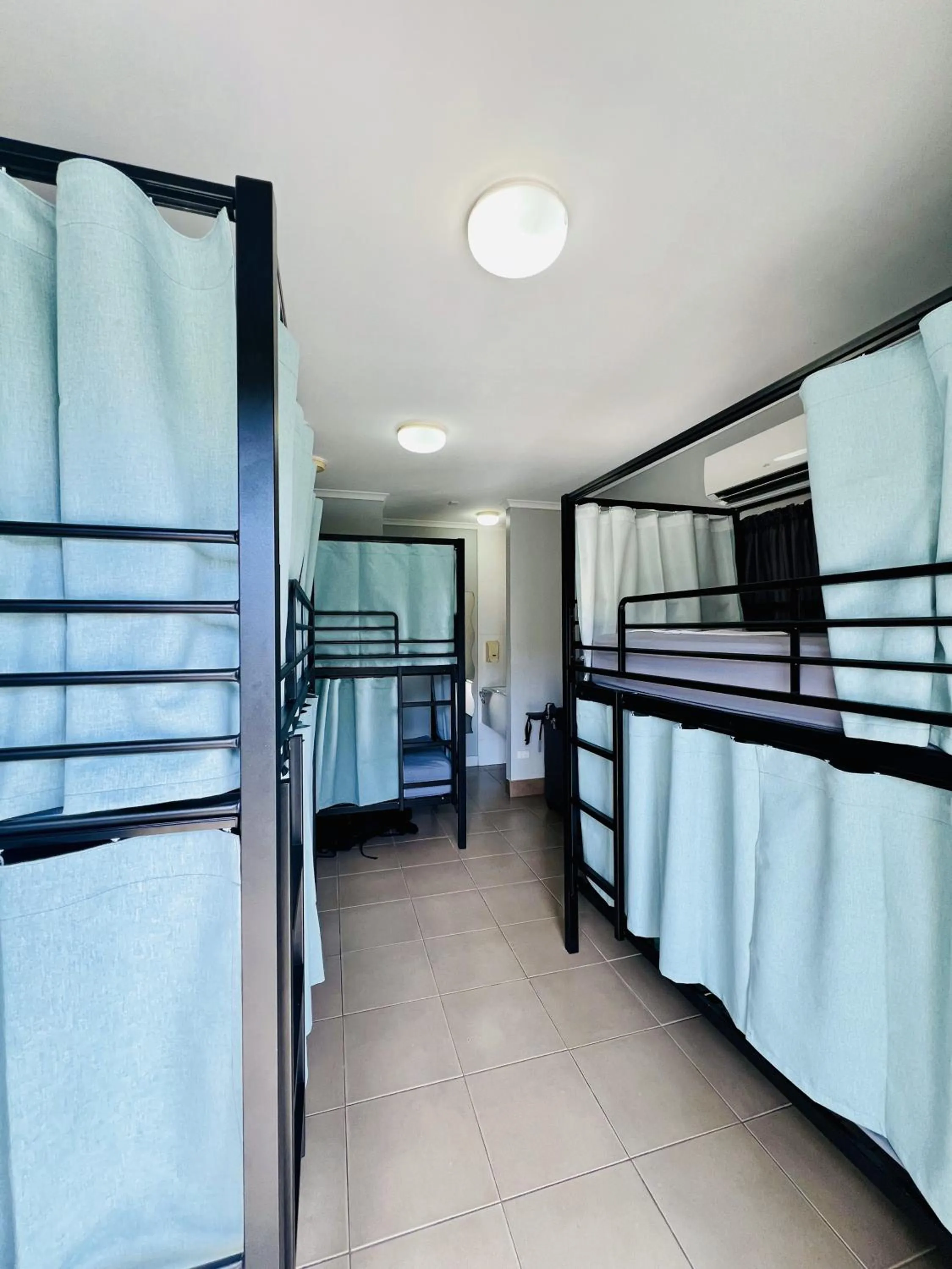 Bed in Noosa Flashpackers