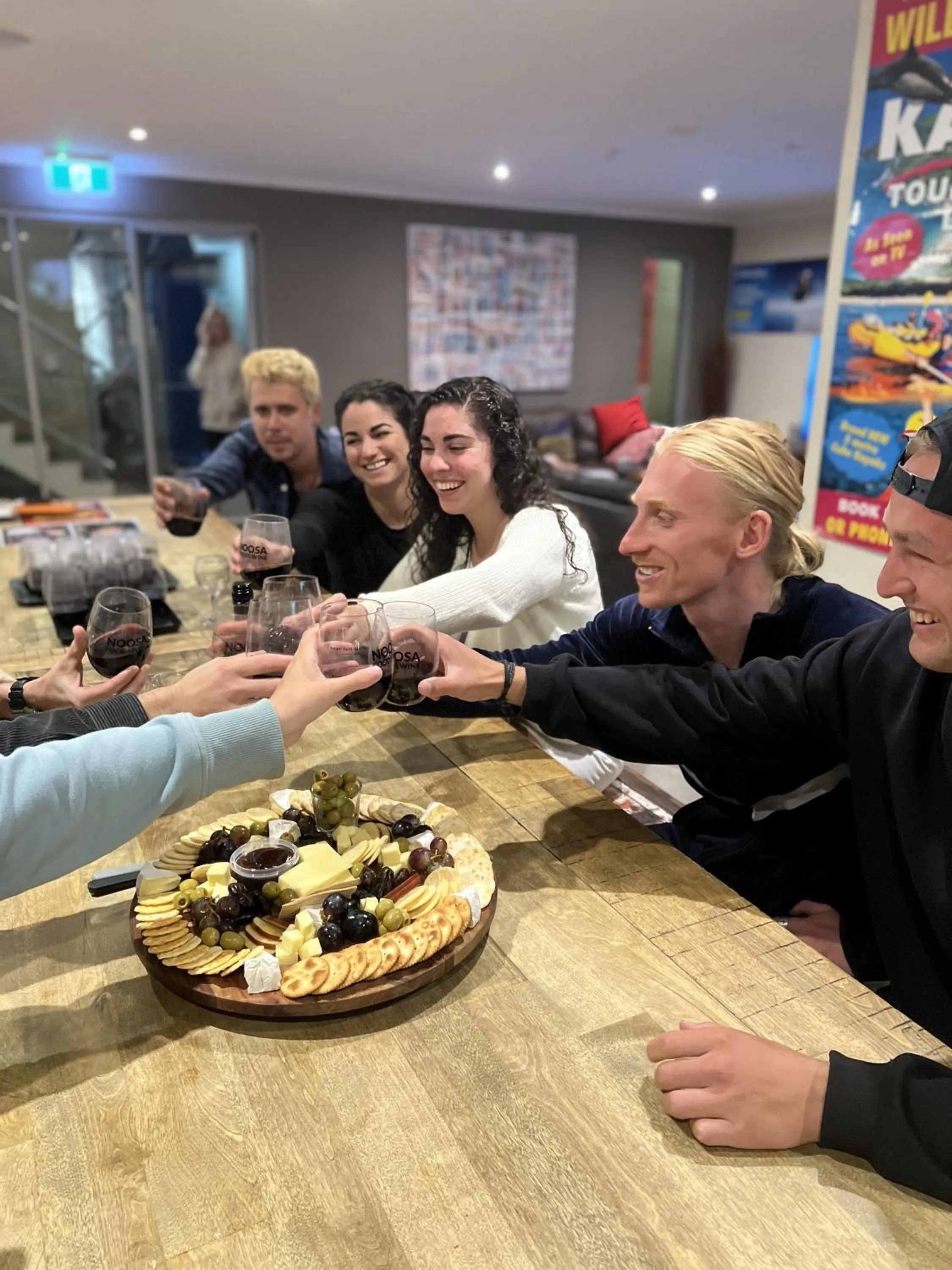 Evening entertainment in Noosa Flashpackers