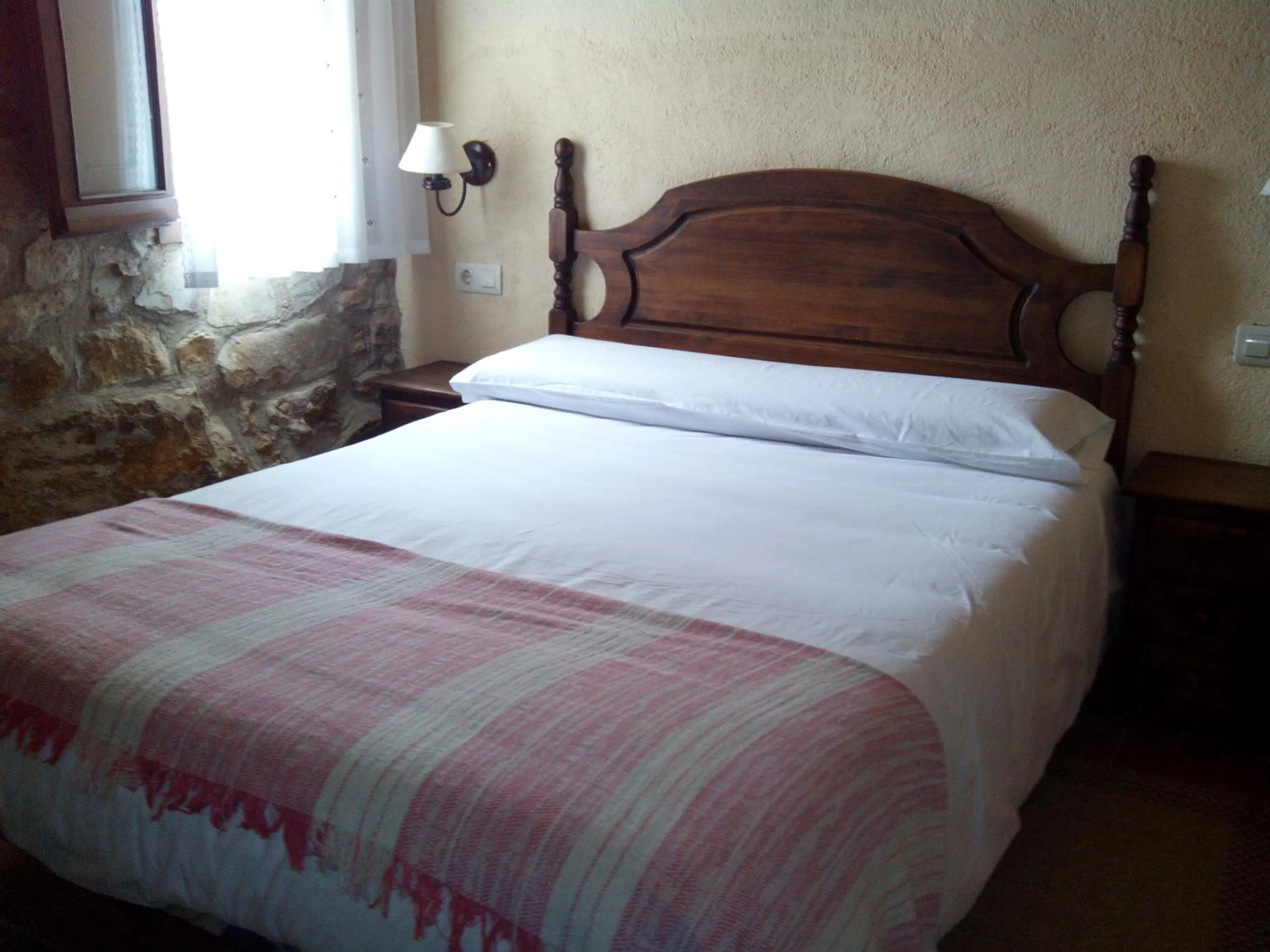 Photo of the whole room in El Mangranar