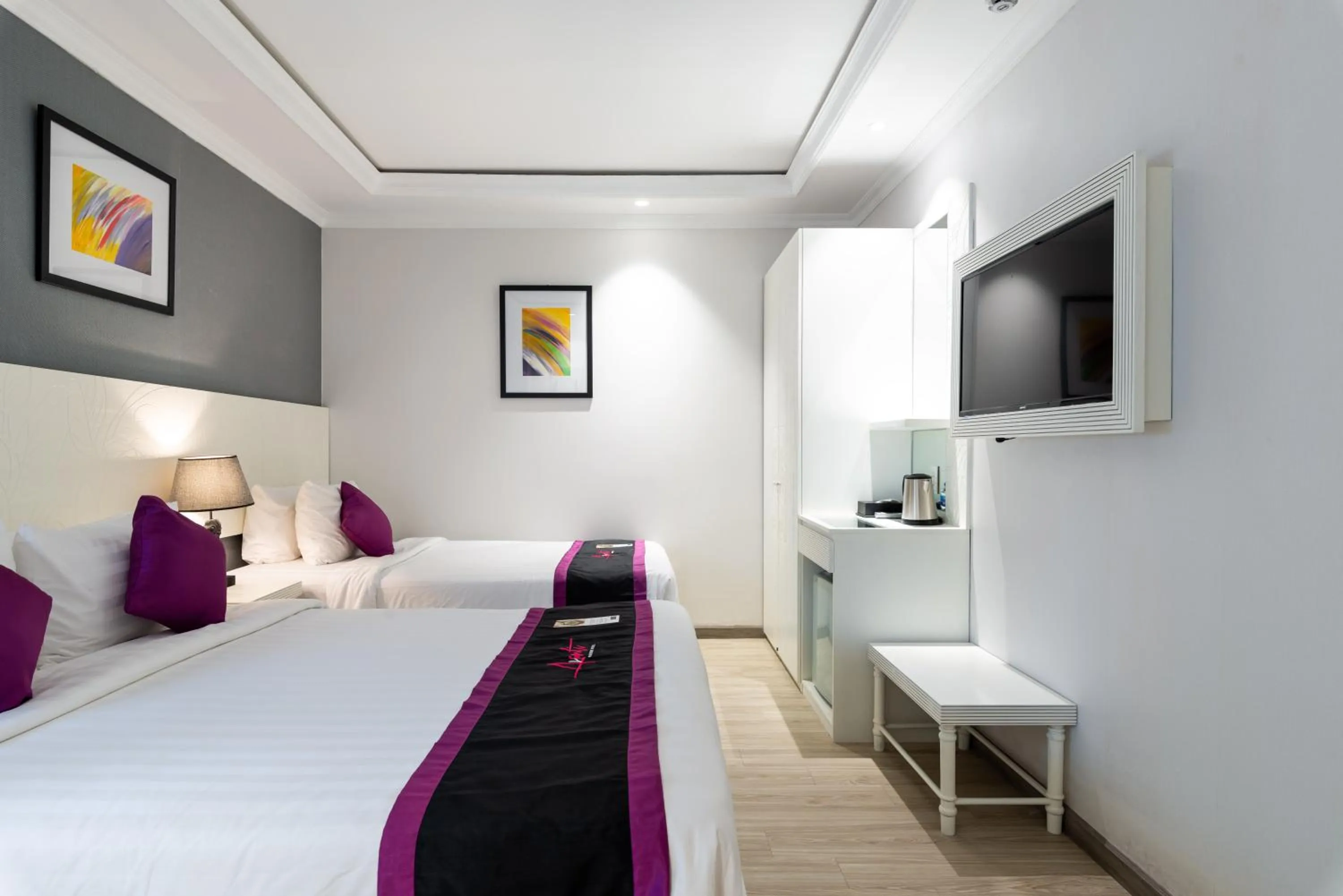 Bed in Avanti Boutique Hotel