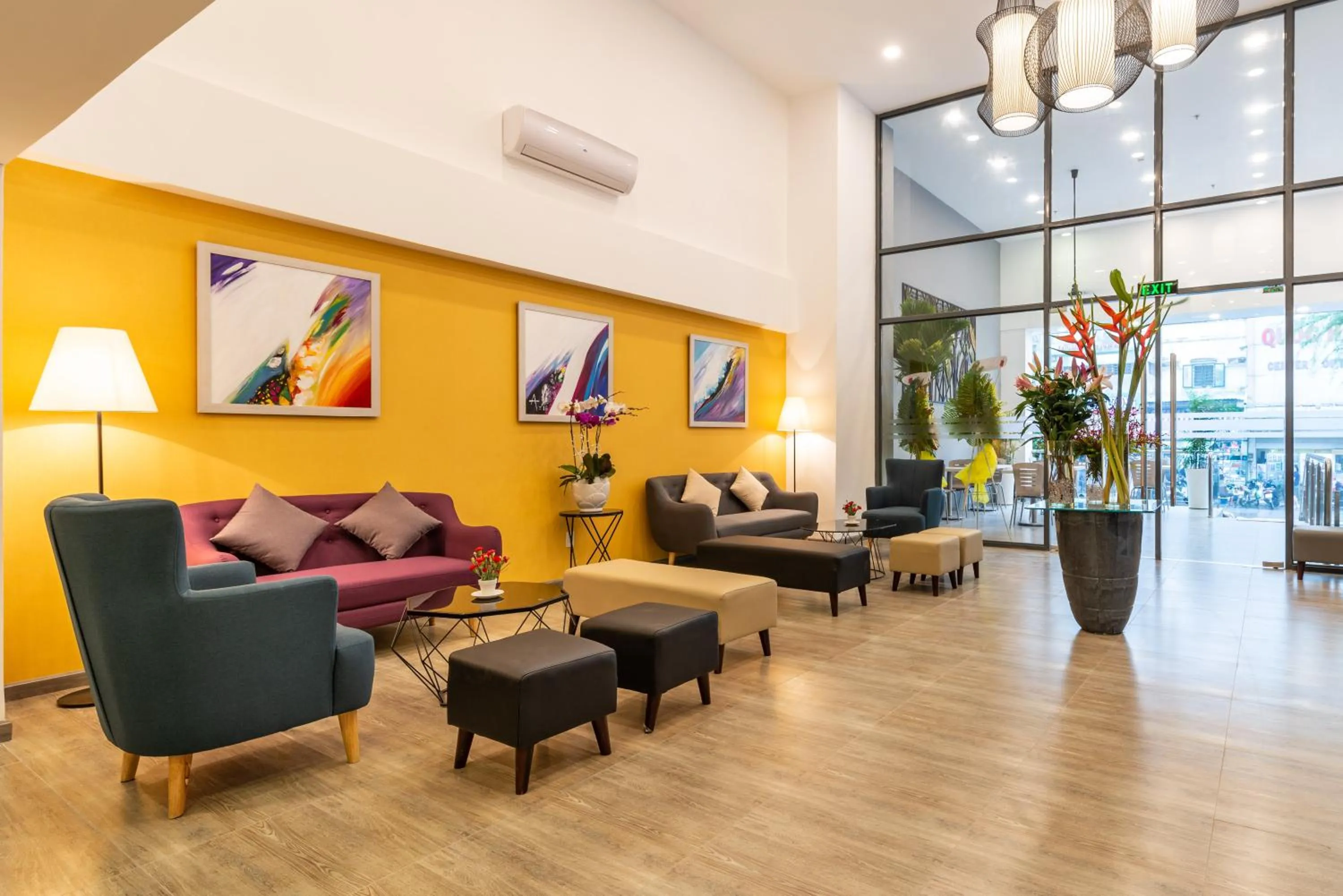 Lounge or bar in Avanti Boutique Hotel